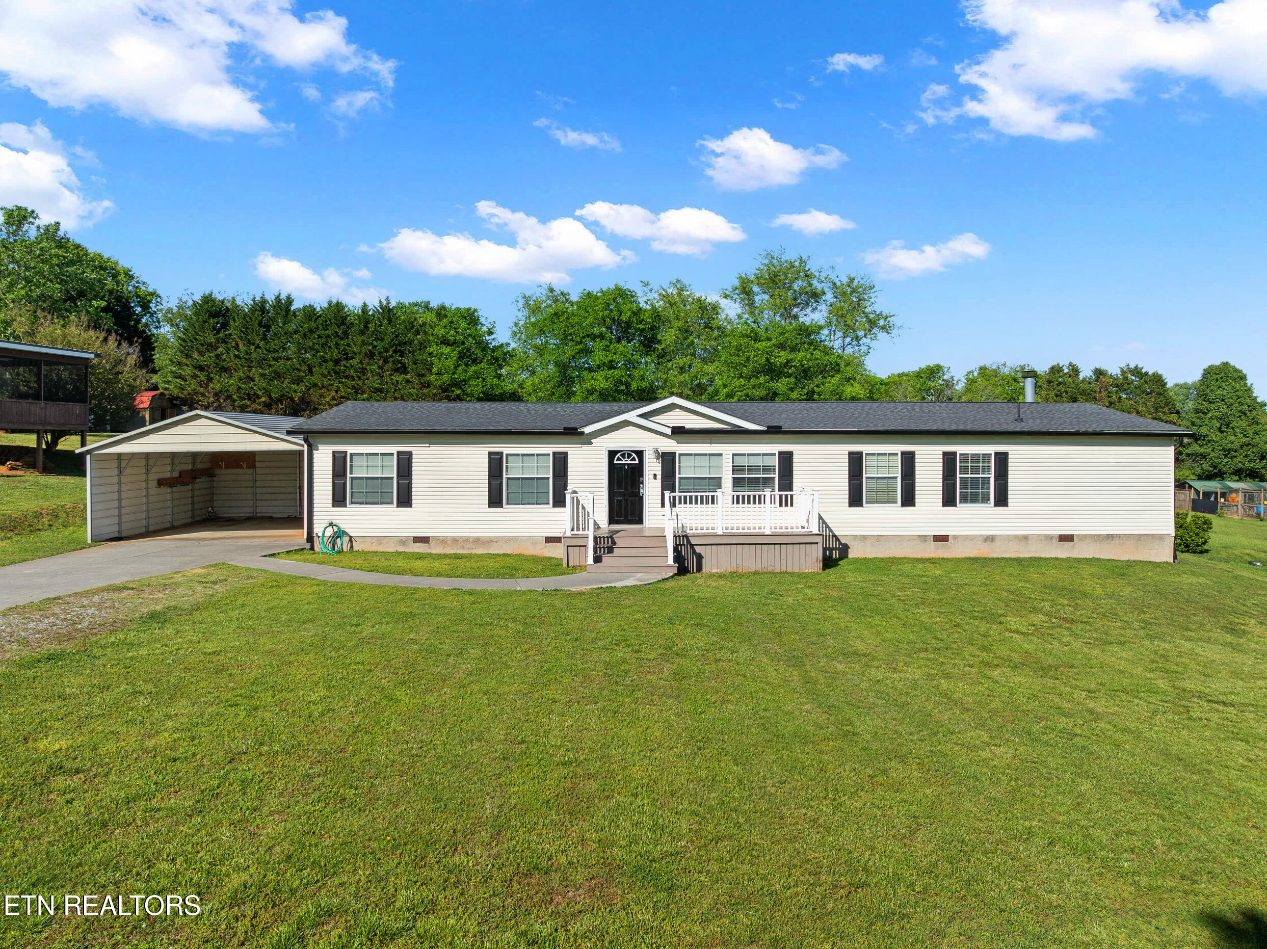 1126 Oakes Vista Lane Seymour TN 37865