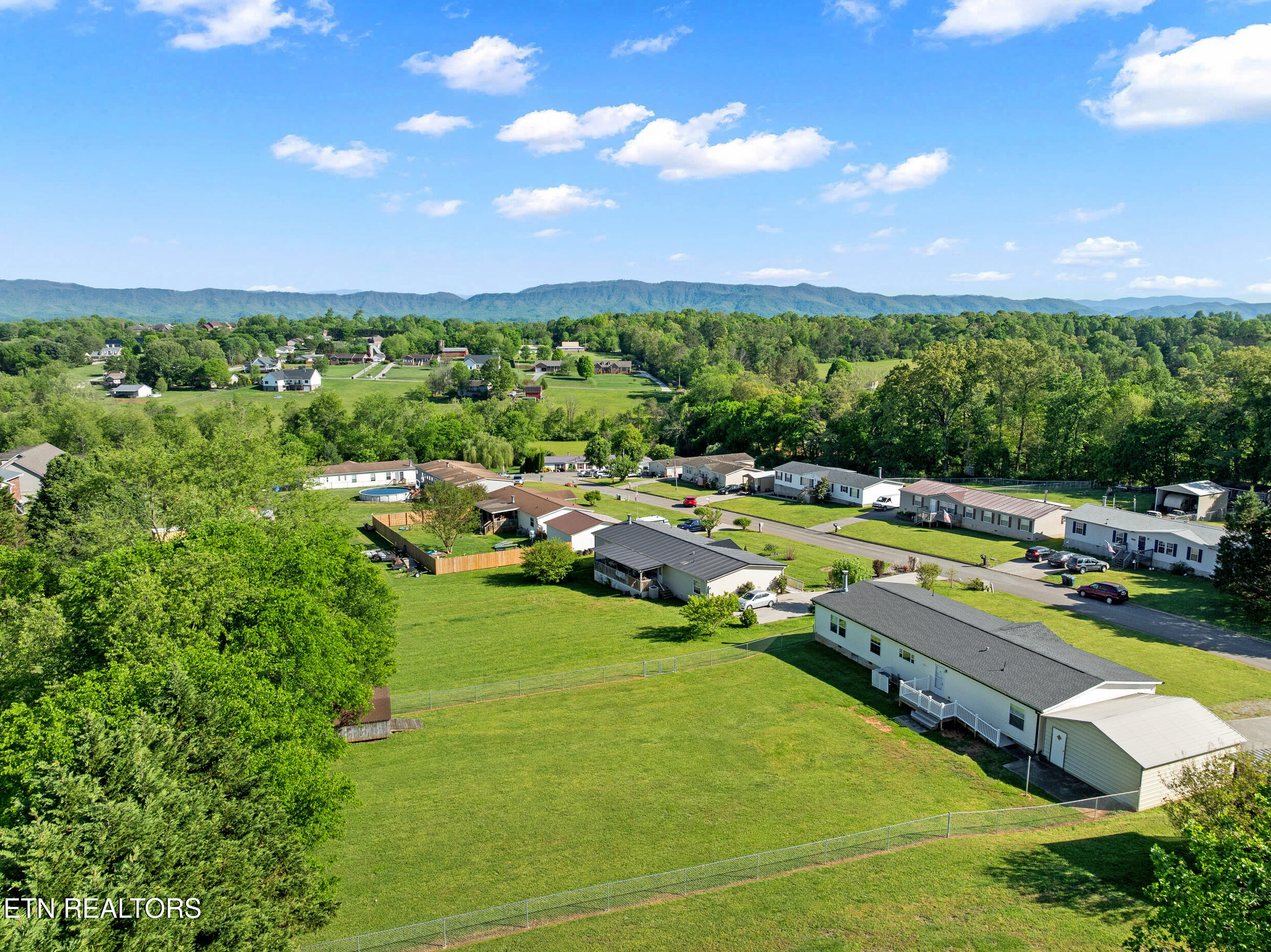 1126 Oakes Vista Lane Seymour TN 37865