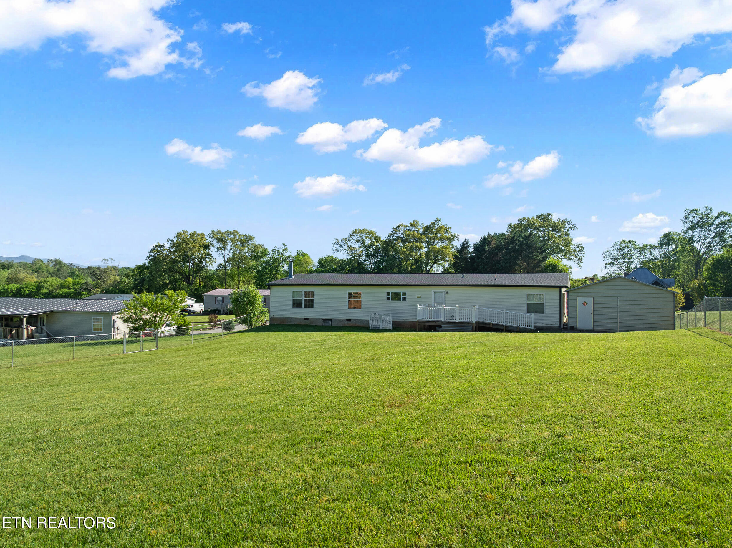 1126 Oakes Vista Lane Seymour TN 37865