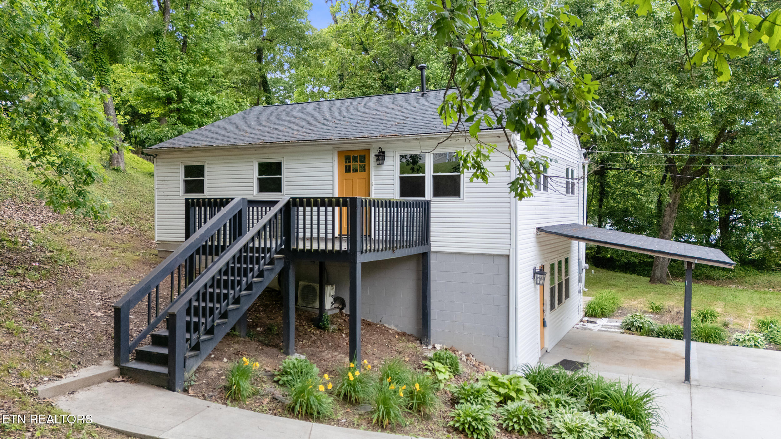 415 N Ridge Avenue Rockwood TN 37854