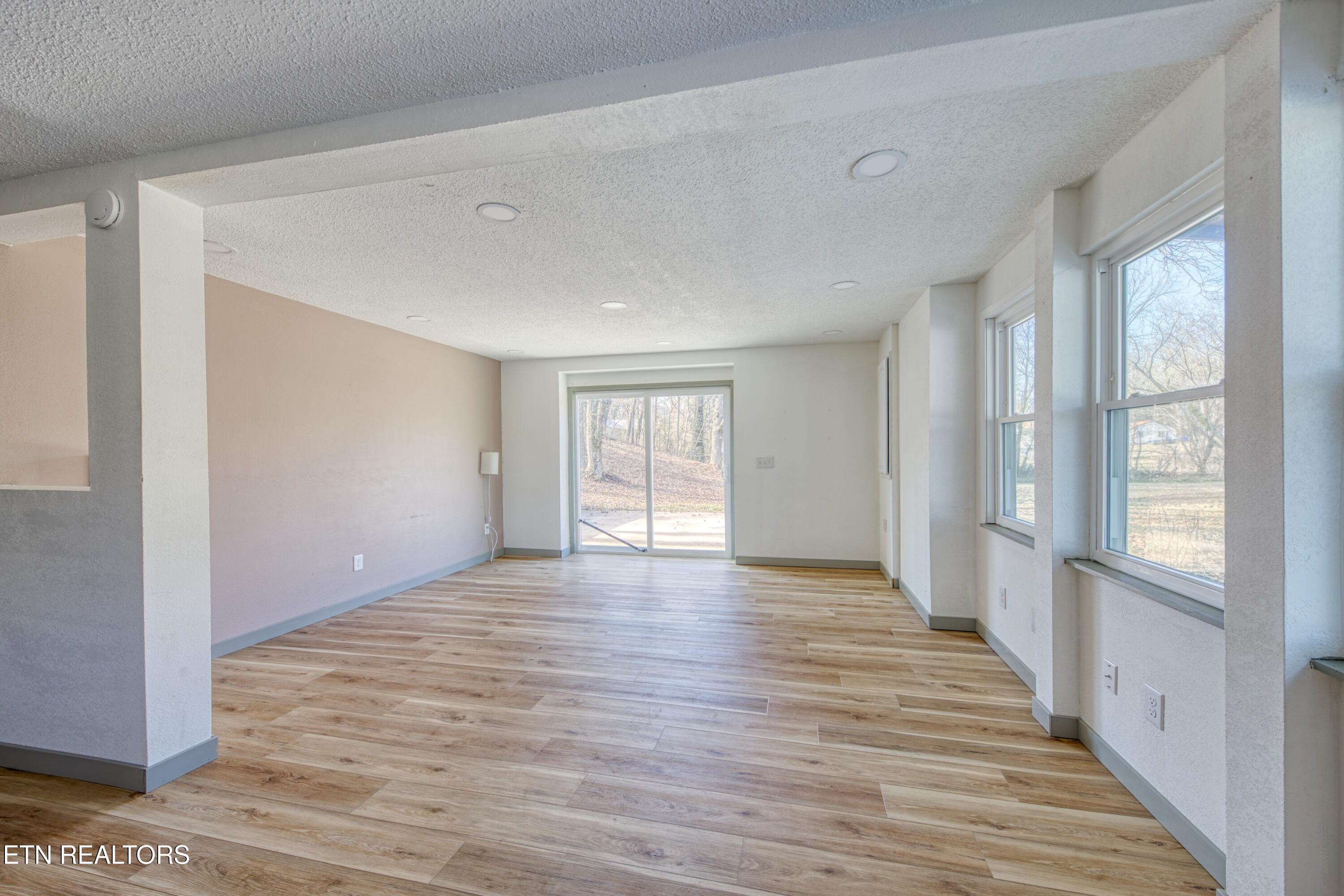 415 N Ridge Avenue Rockwood TN 37854