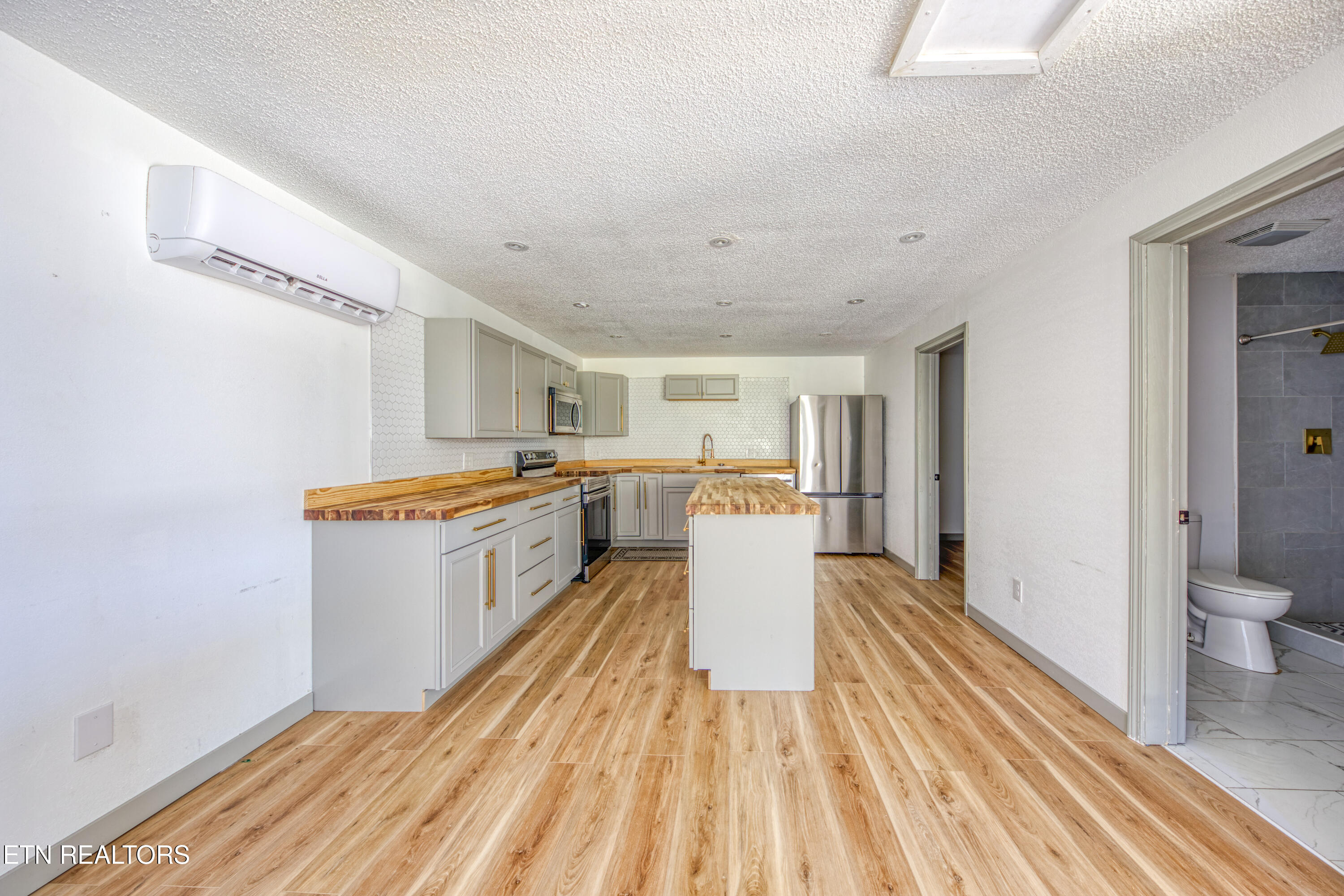 415 N Ridge Avenue Rockwood TN 37854
