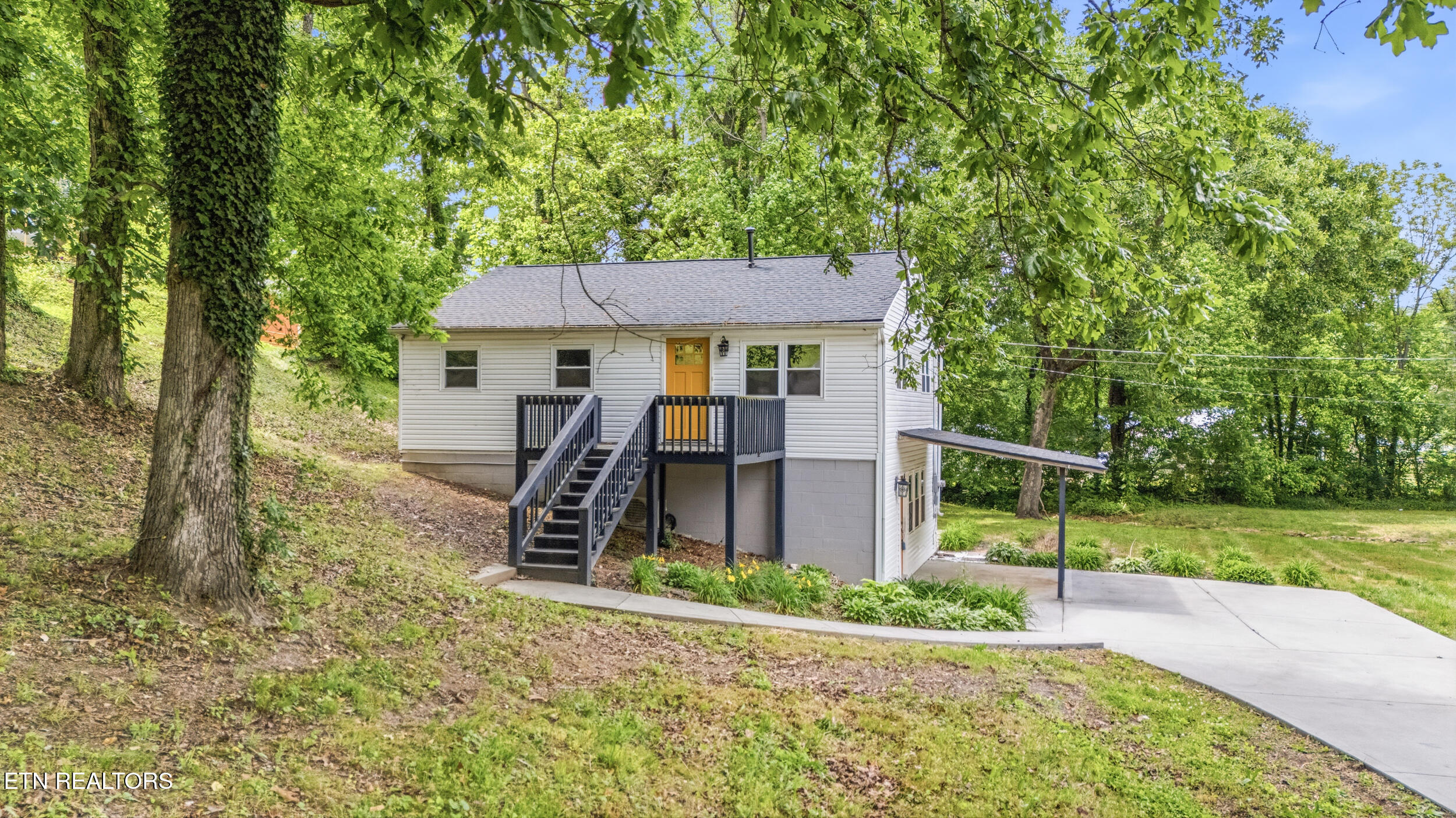 415 N Ridge Avenue Rockwood TN 37854