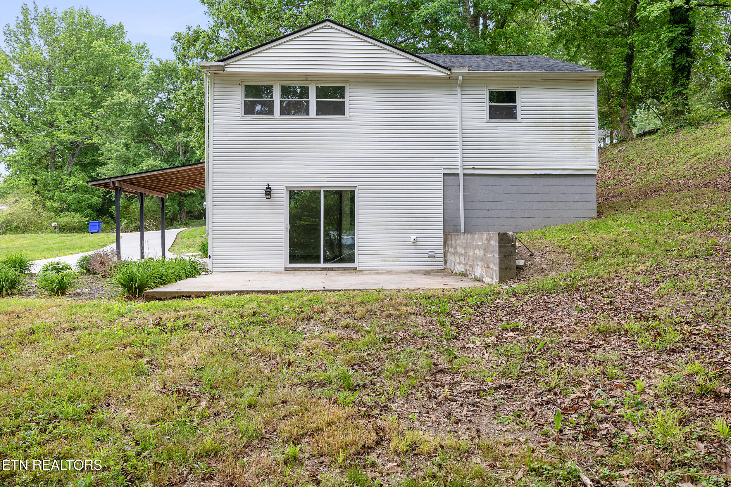 415 N Ridge Avenue Rockwood TN 37854
