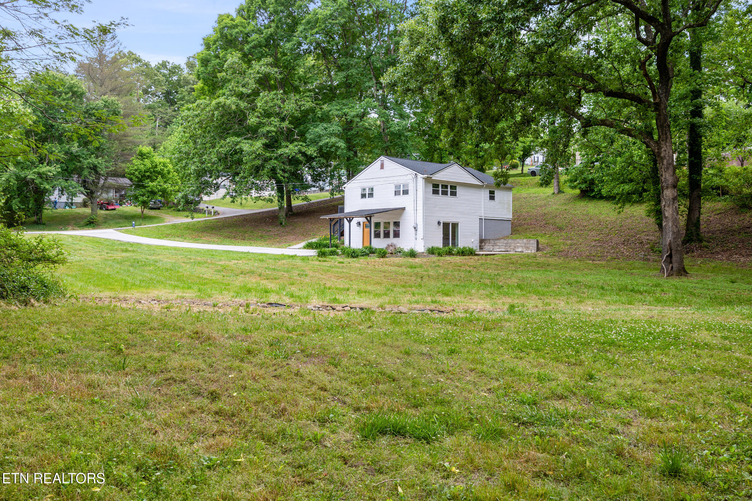 415 N Ridge Avenue Rockwood TN 37854