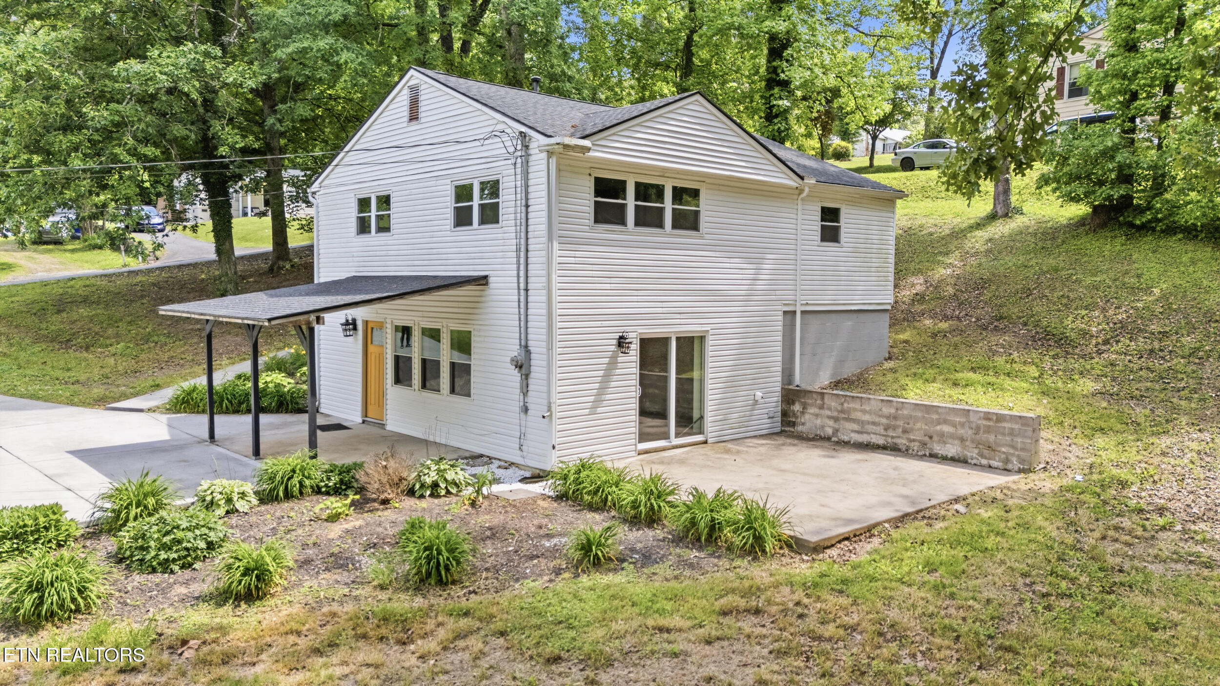415 N Ridge Avenue Rockwood TN 37854
