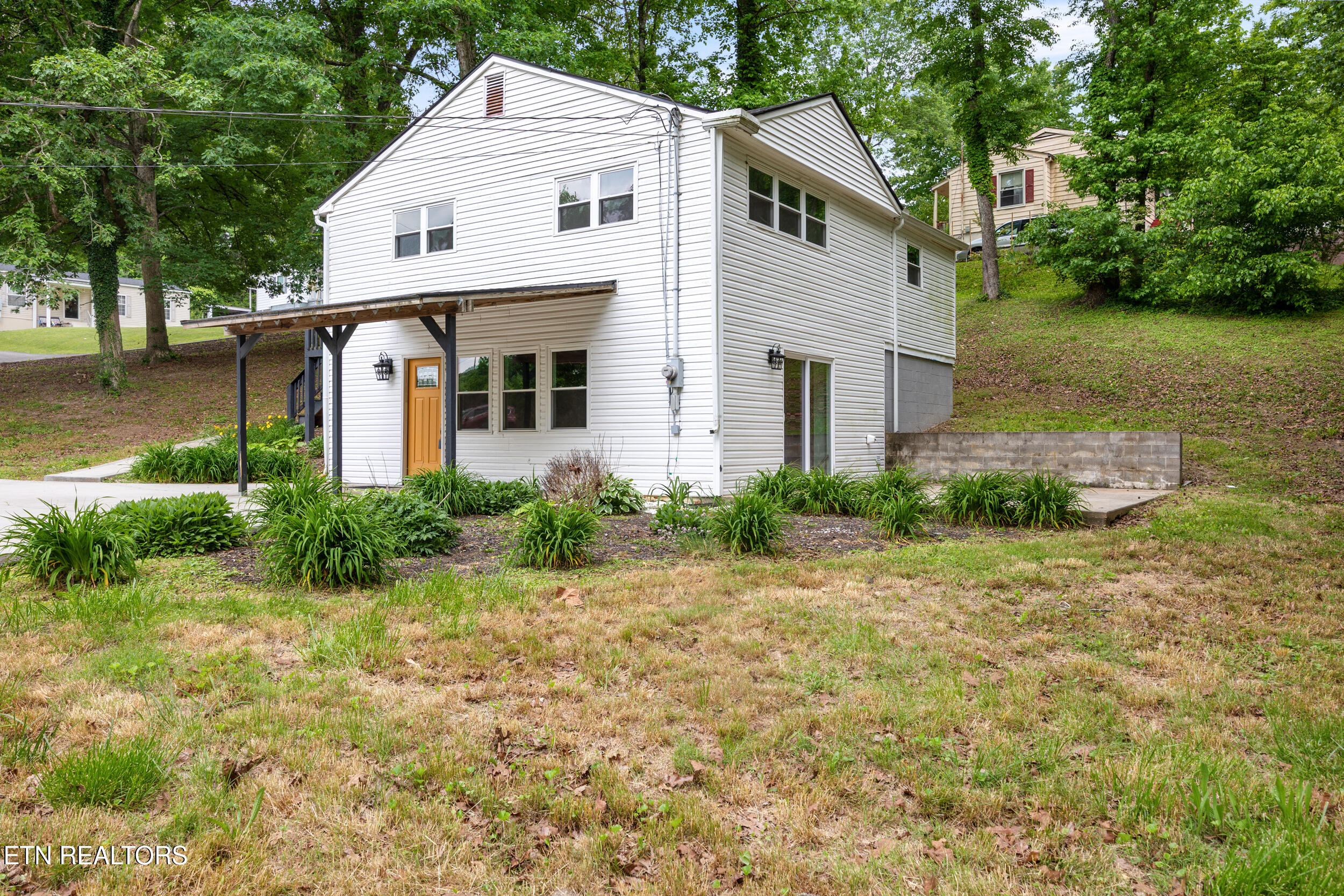 415 N Ridge Avenue Rockwood TN 37854