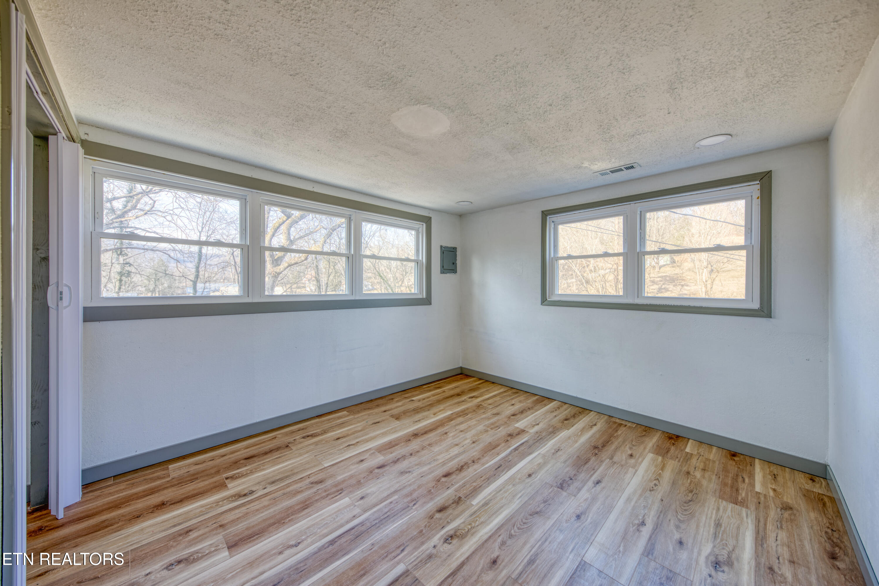 415 N Ridge Avenue Rockwood TN 37854