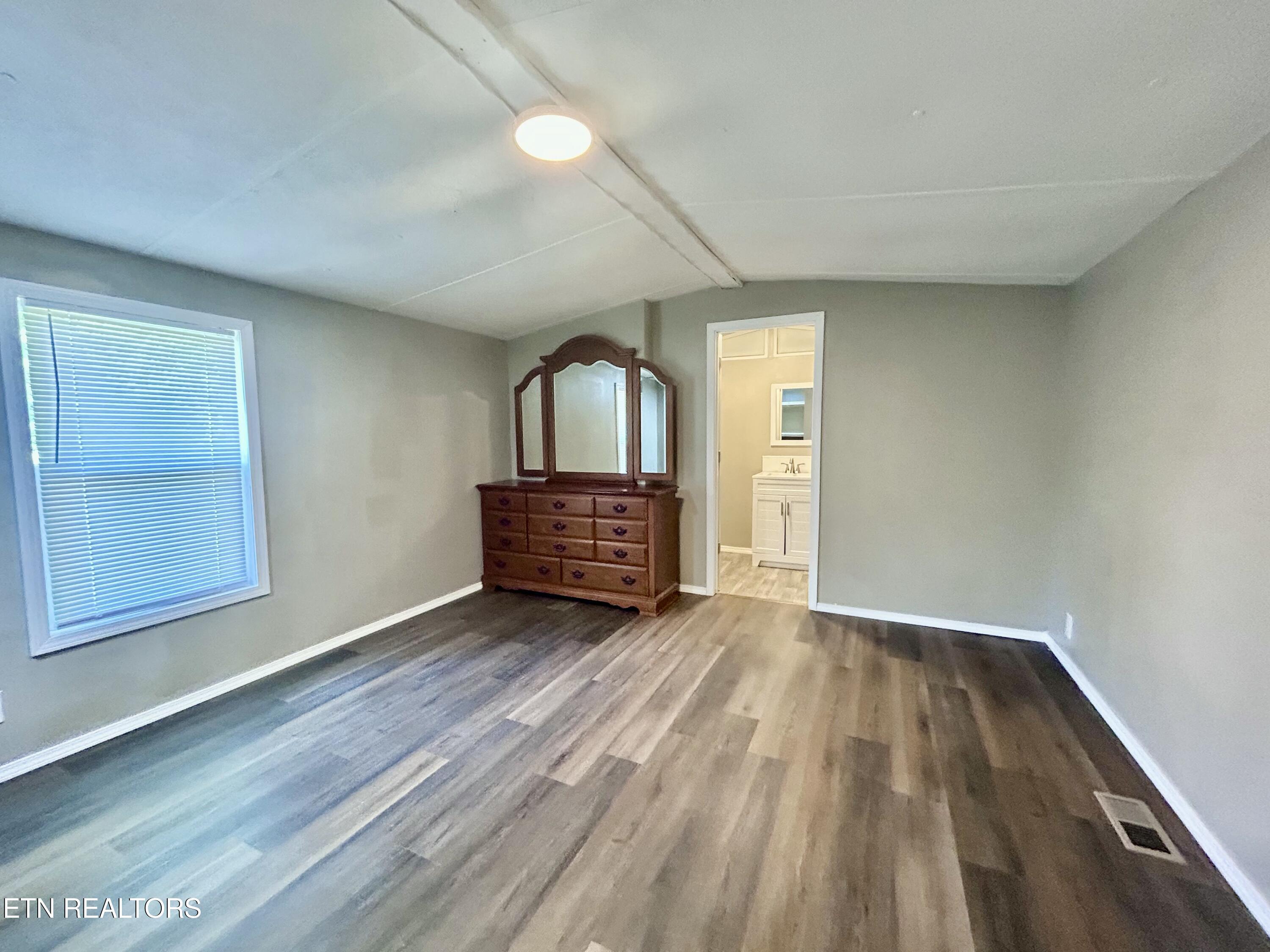 1020 Uno Lane Crossville TN 38572
