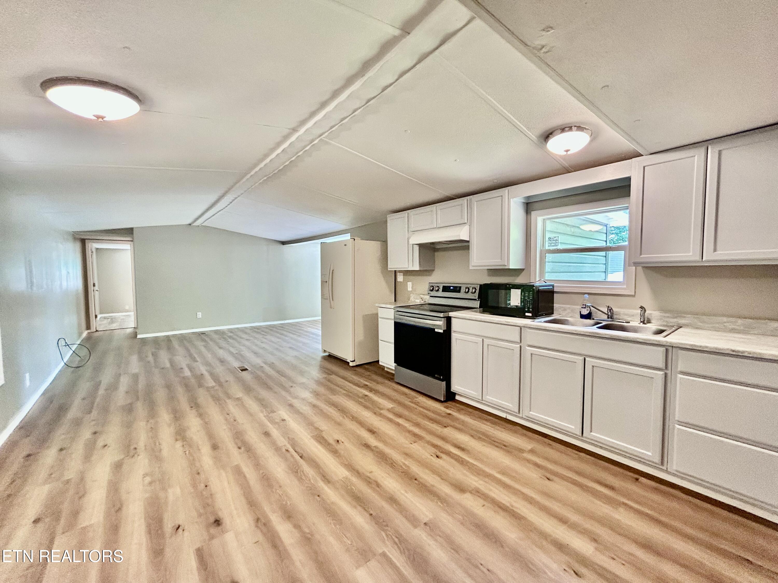 1020 Uno Lane Crossville TN 38572
