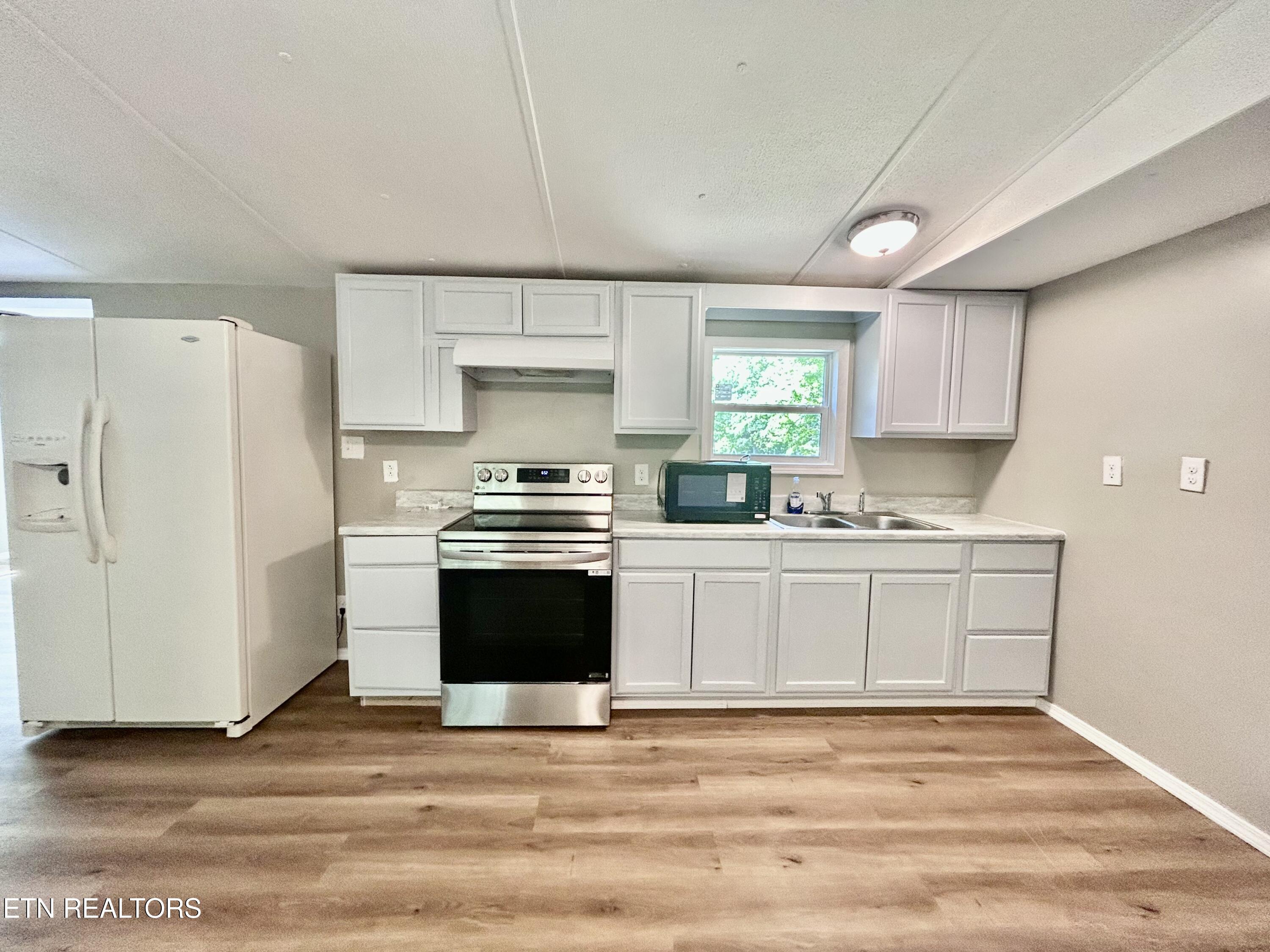 1020 Uno Lane Crossville TN 38572