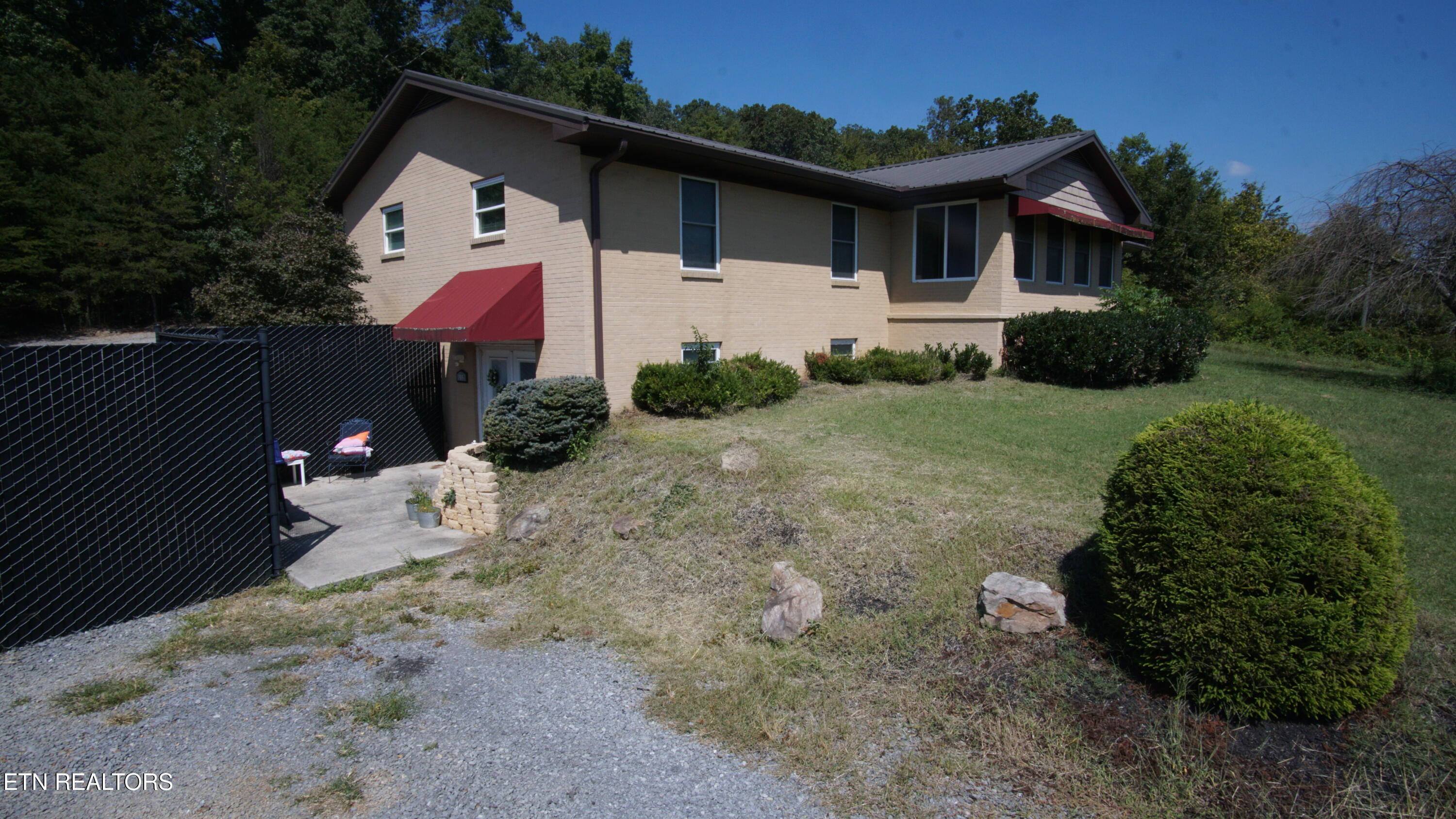 110 N Springview Road Maryville TN 37801