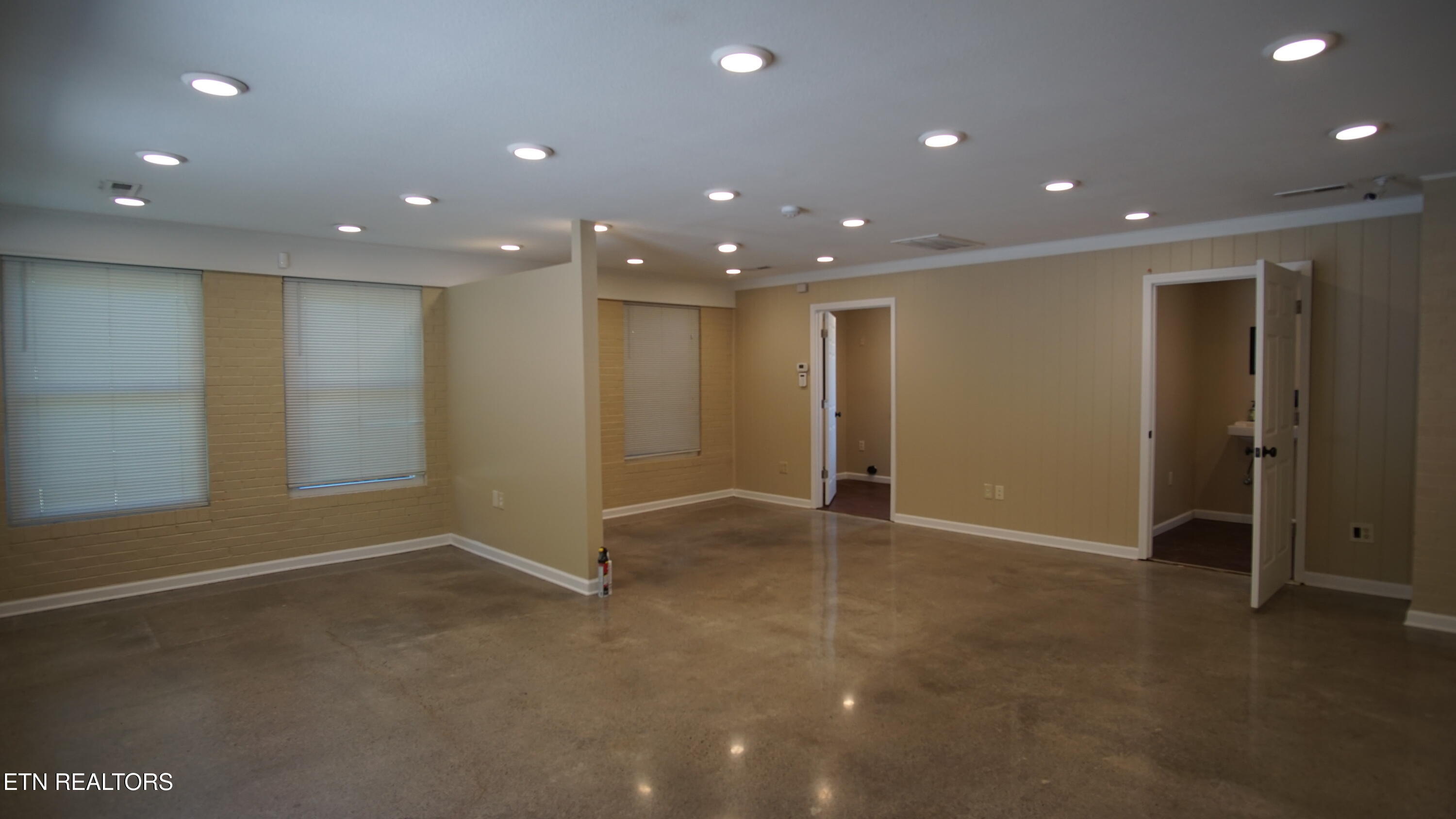 110 N Springview Road Maryville TN 37801