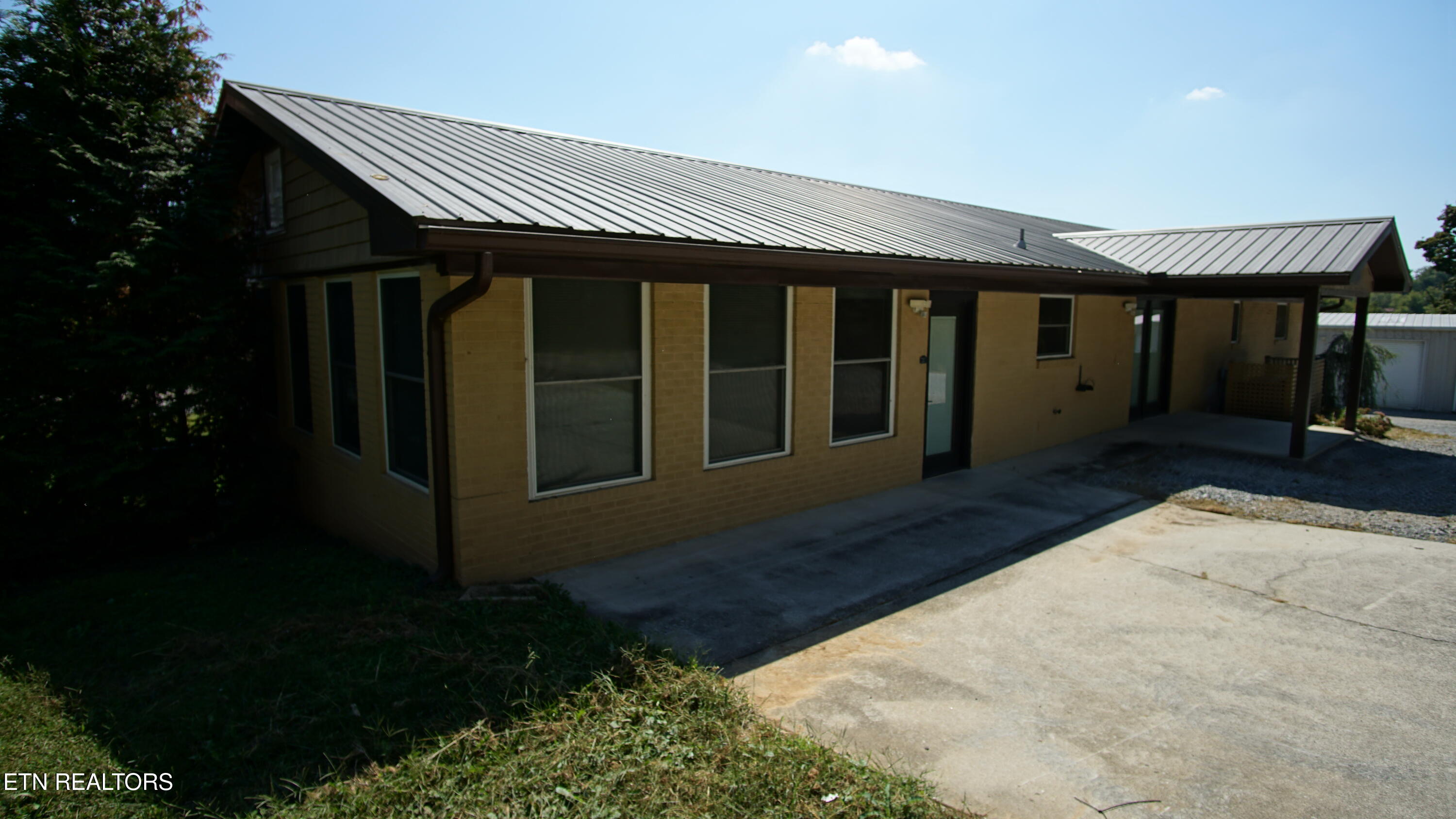 110 N Springview Road Maryville TN 37801