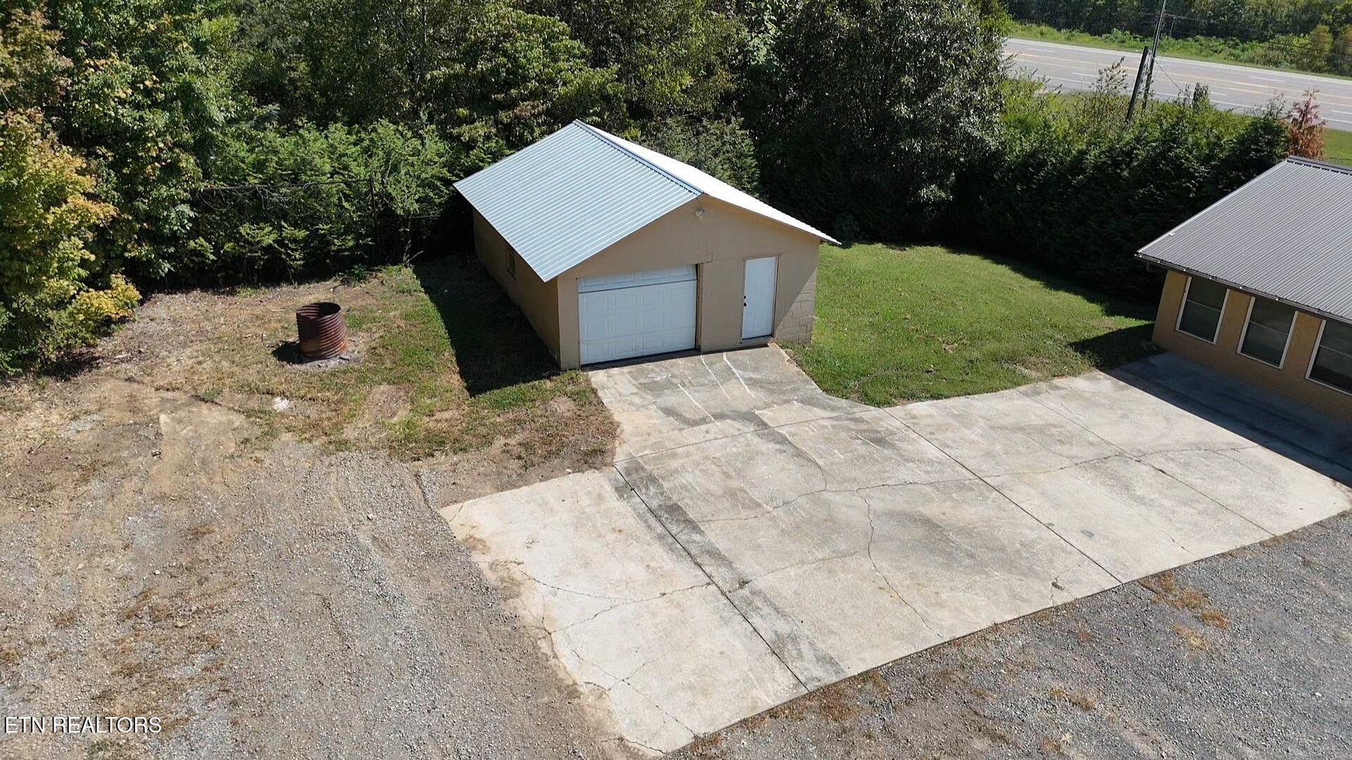 110 N Springview Road Maryville TN 37801