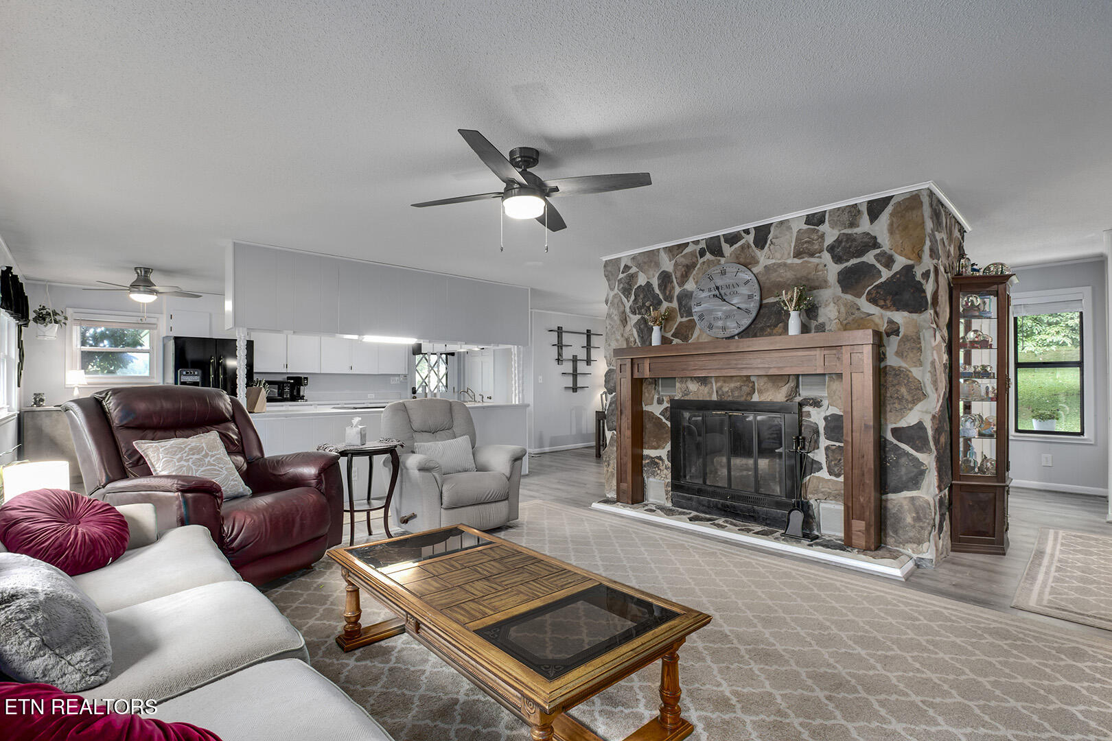 2163 Sugar Grove Valley Road Harriman TN 37748