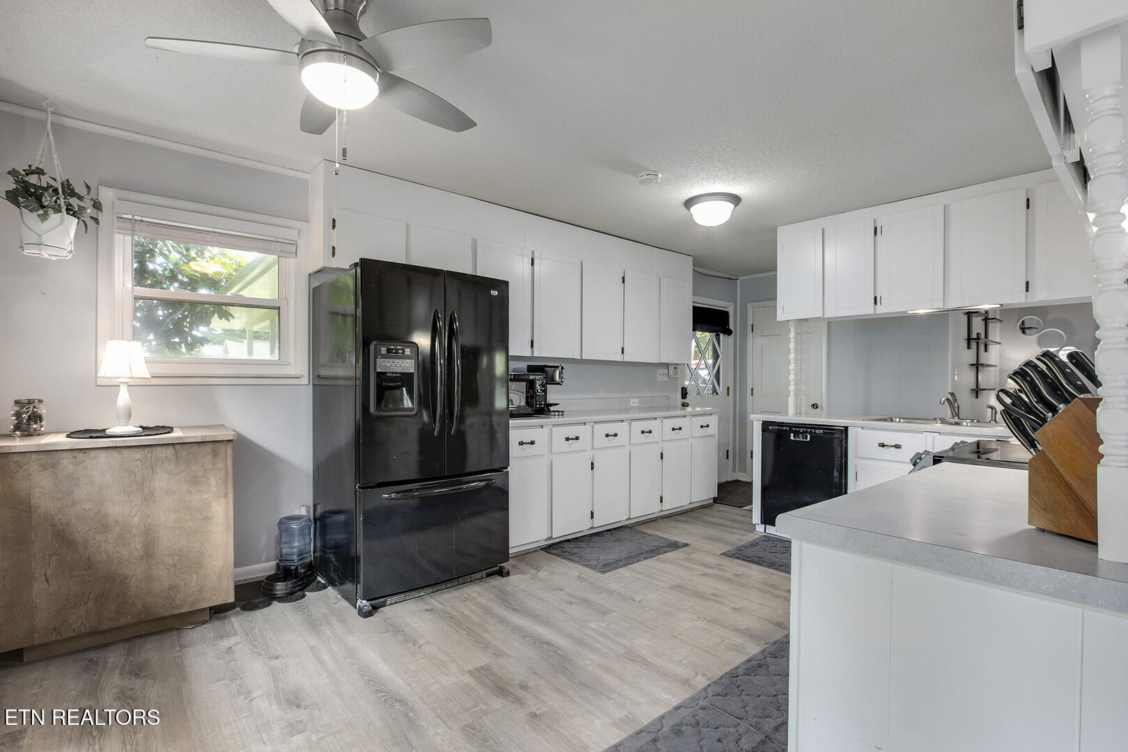 2163 Sugar Grove Valley Road Harriman TN 37748