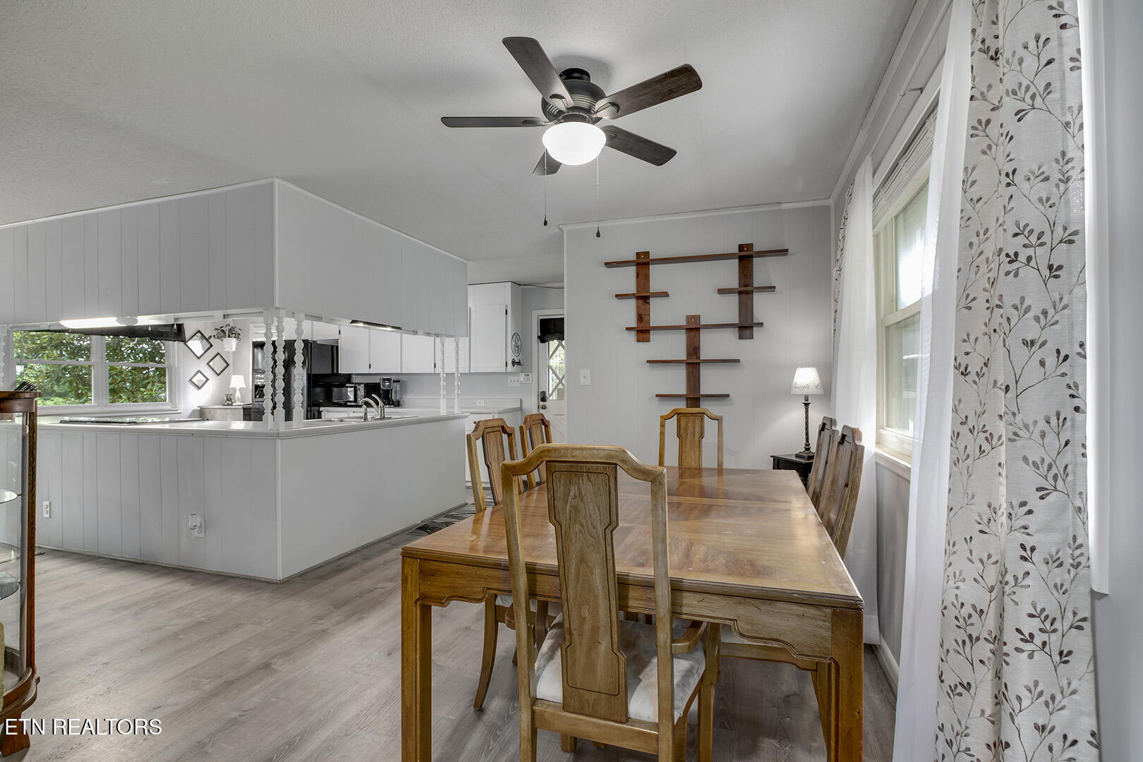 2163 Sugar Grove Valley Road Harriman TN 37748