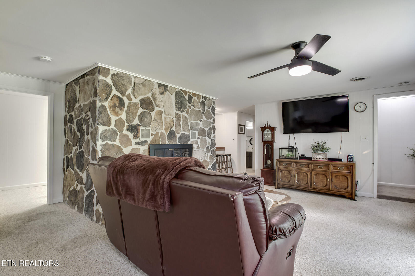 2163 Sugar Grove Valley Road Harriman TN 37748