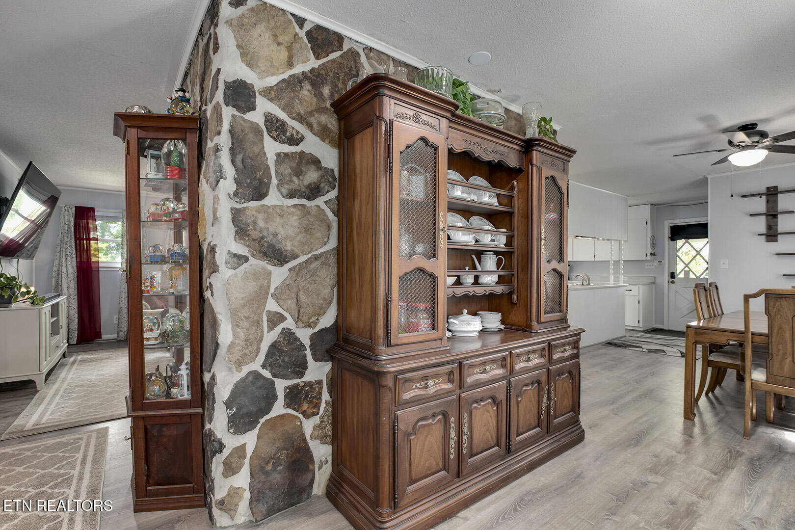 2163 Sugar Grove Valley Road Harriman TN 37748