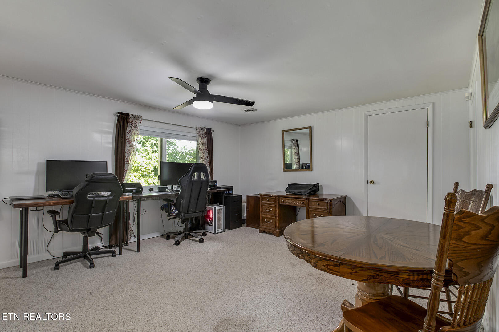 2163 Sugar Grove Valley Road Harriman TN 37748