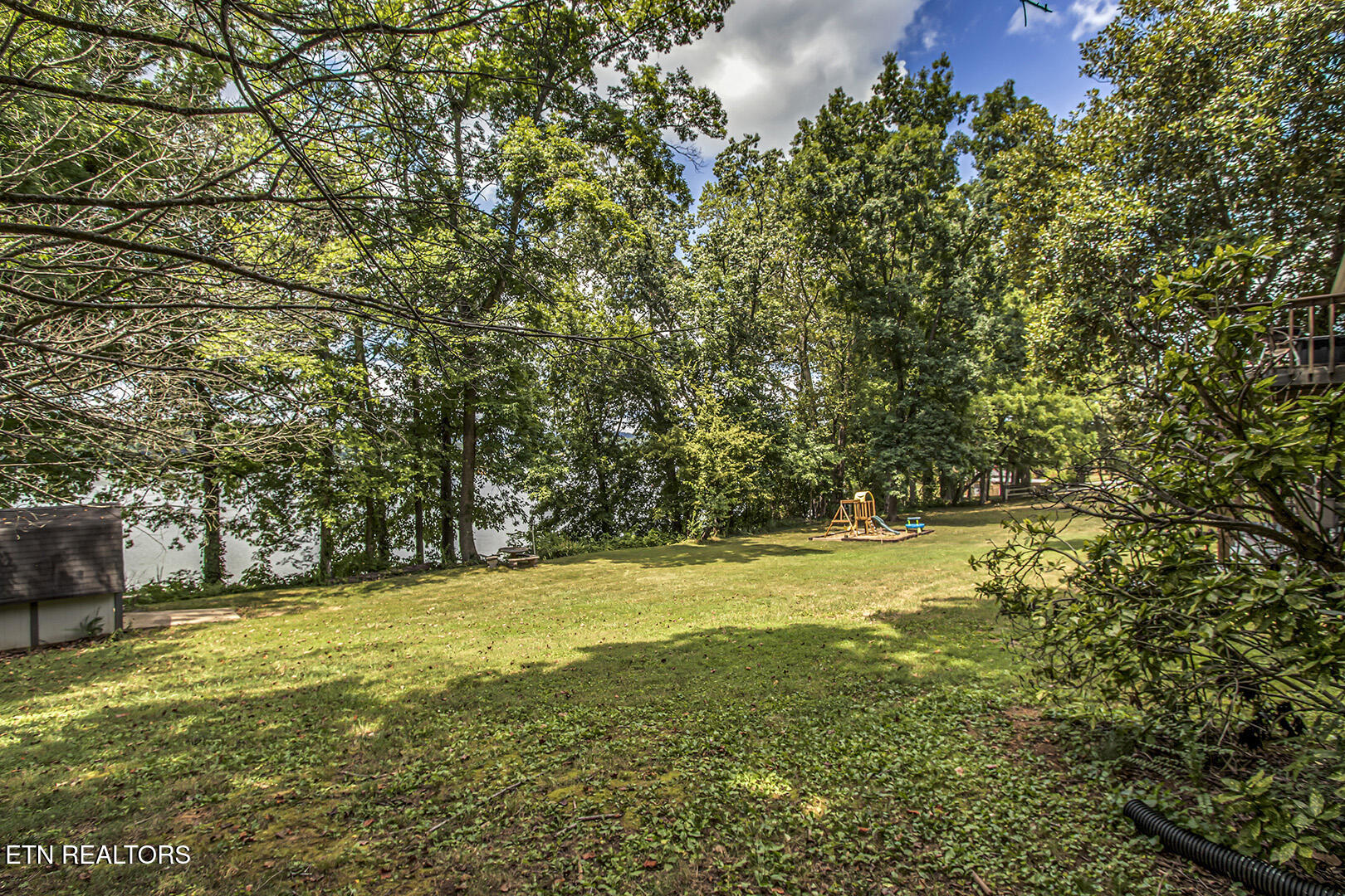 2163 Sugar Grove Valley Road Harriman TN 37748
