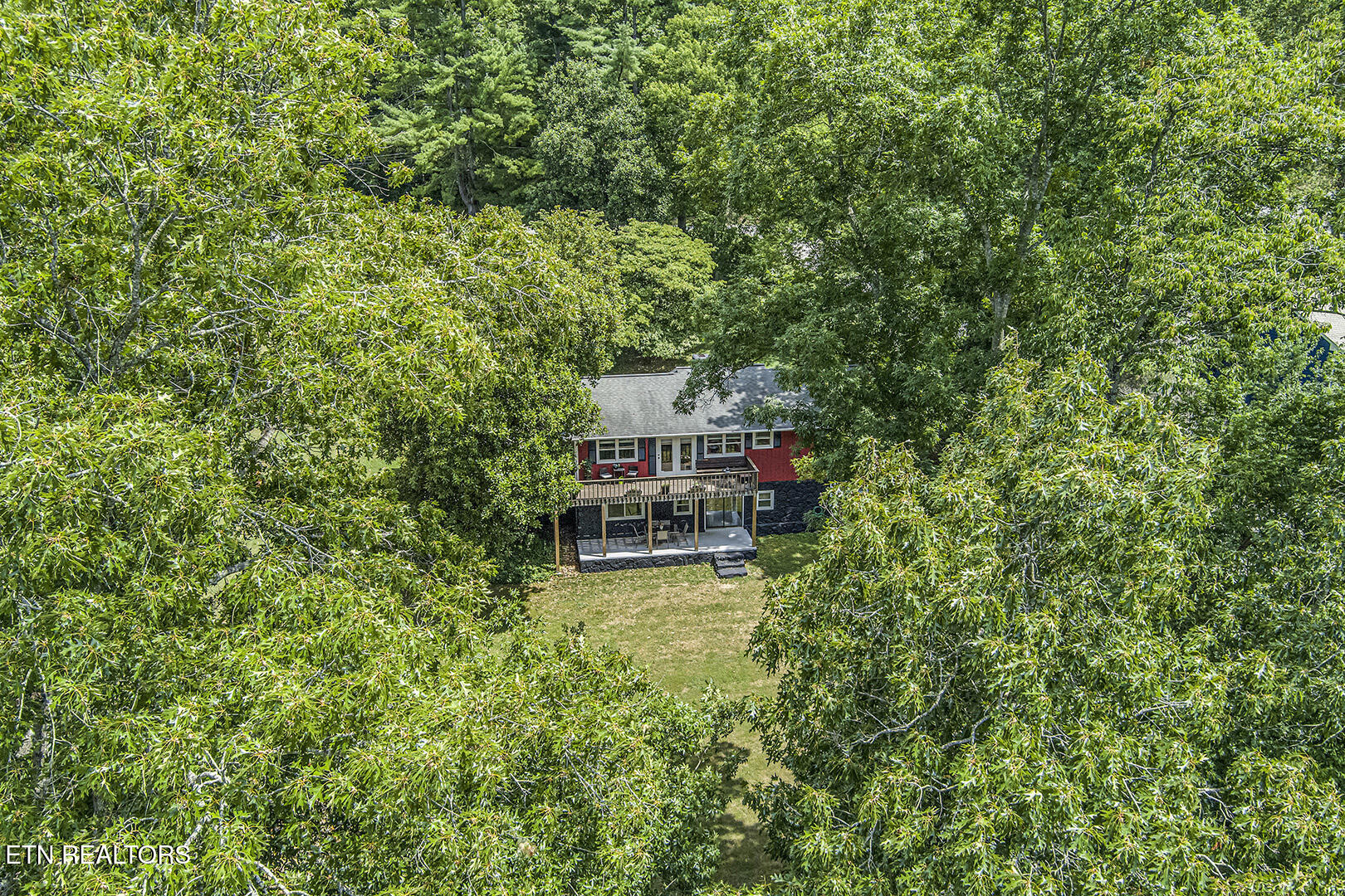 2163 Sugar Grove Valley Road Harriman TN 37748