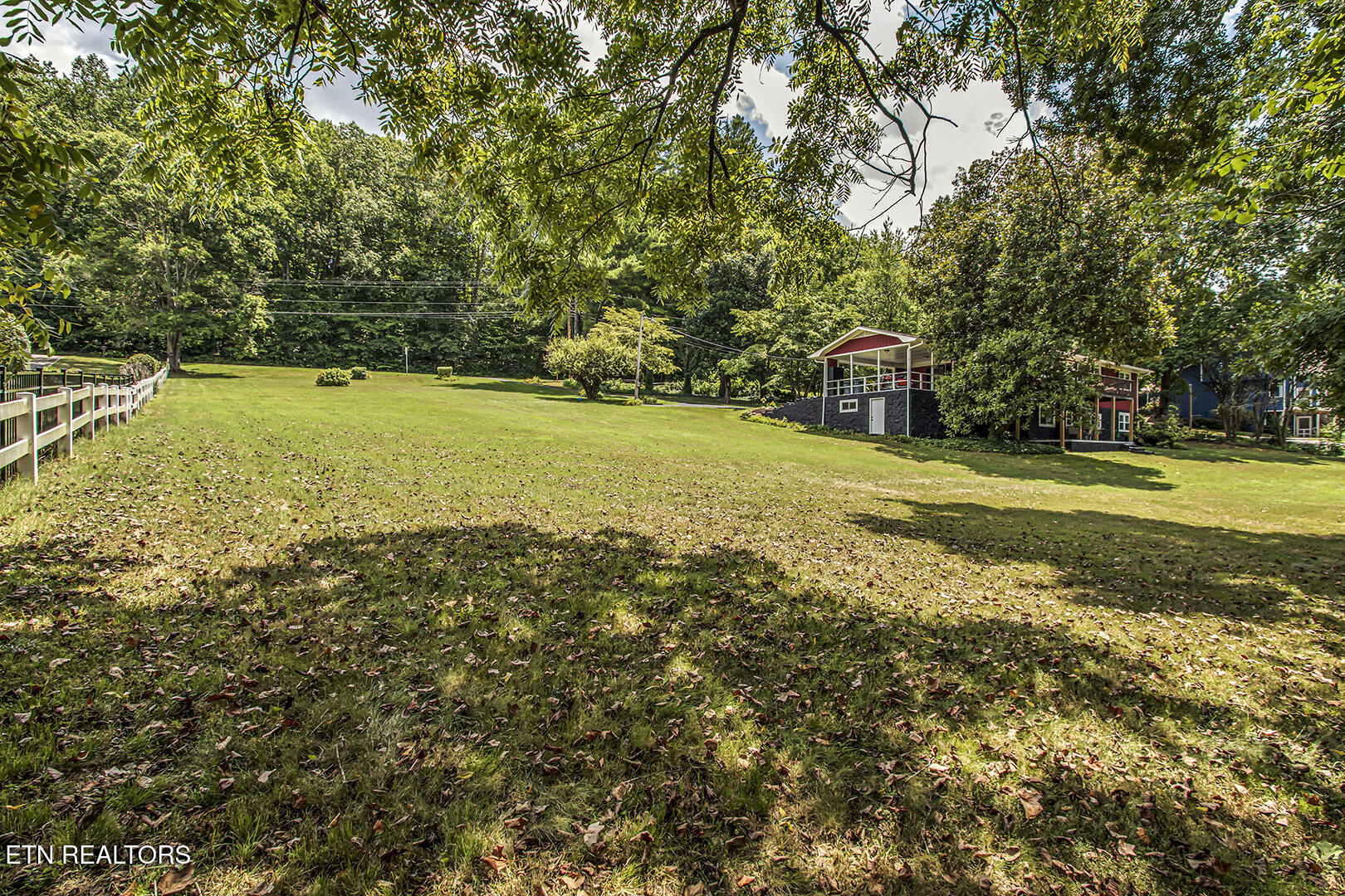 2163 Sugar Grove Valley Road Harriman TN 37748