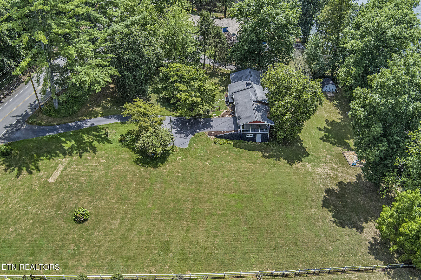 2163 Sugar Grove Valley Road Harriman TN 37748