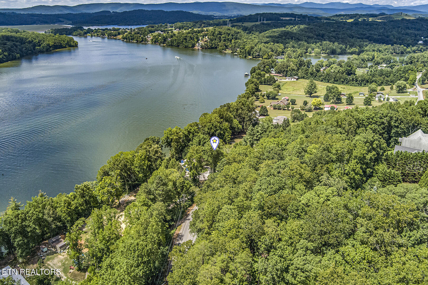 2163 Sugar Grove Valley Road Harriman TN 37748
