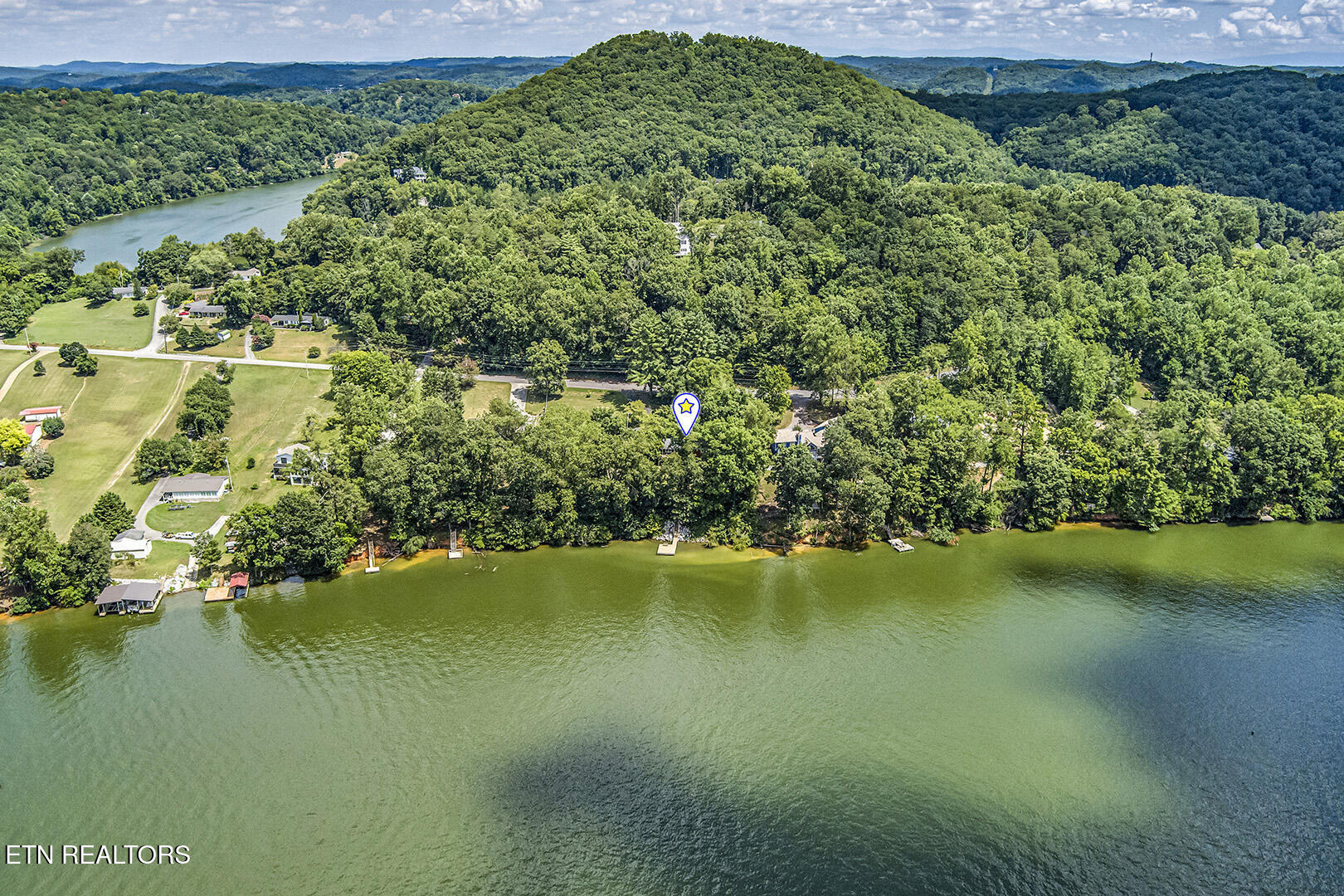 2163 Sugar Grove Valley Road Harriman TN 37748
