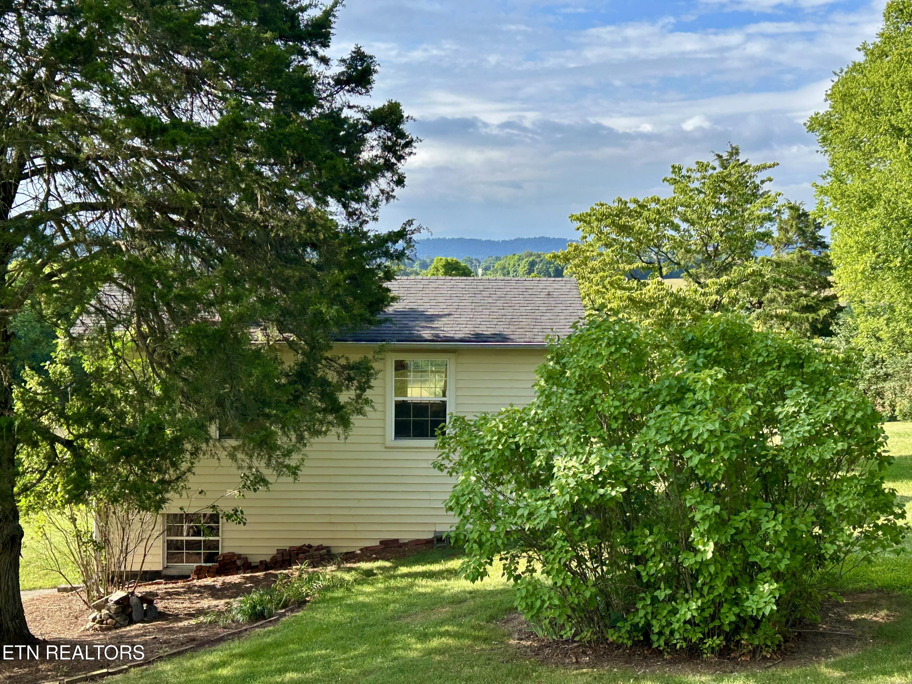 1427 Laurel Hills Circle Jefferson City TN 37760