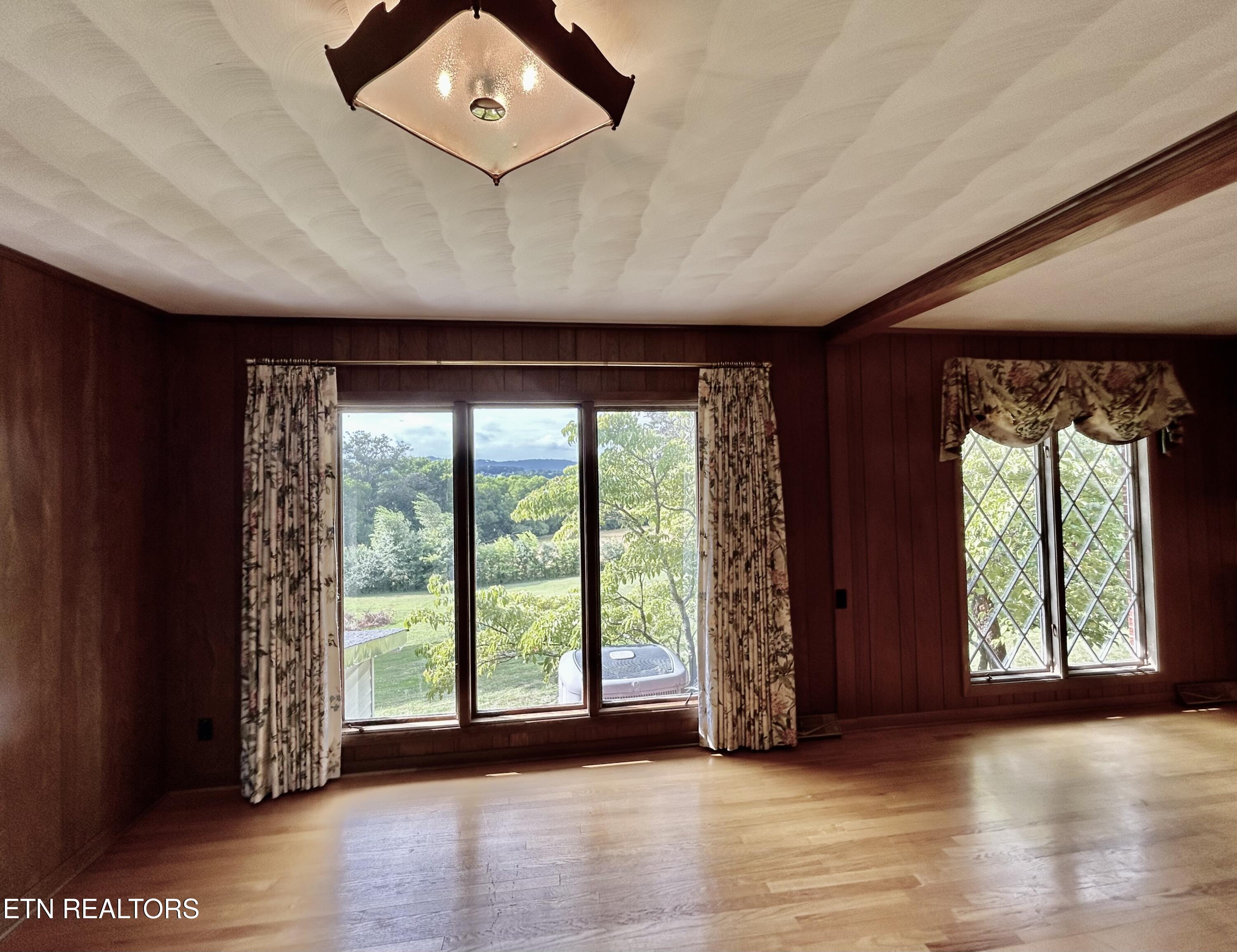 1427 Laurel Hills Circle Jefferson City TN 37760