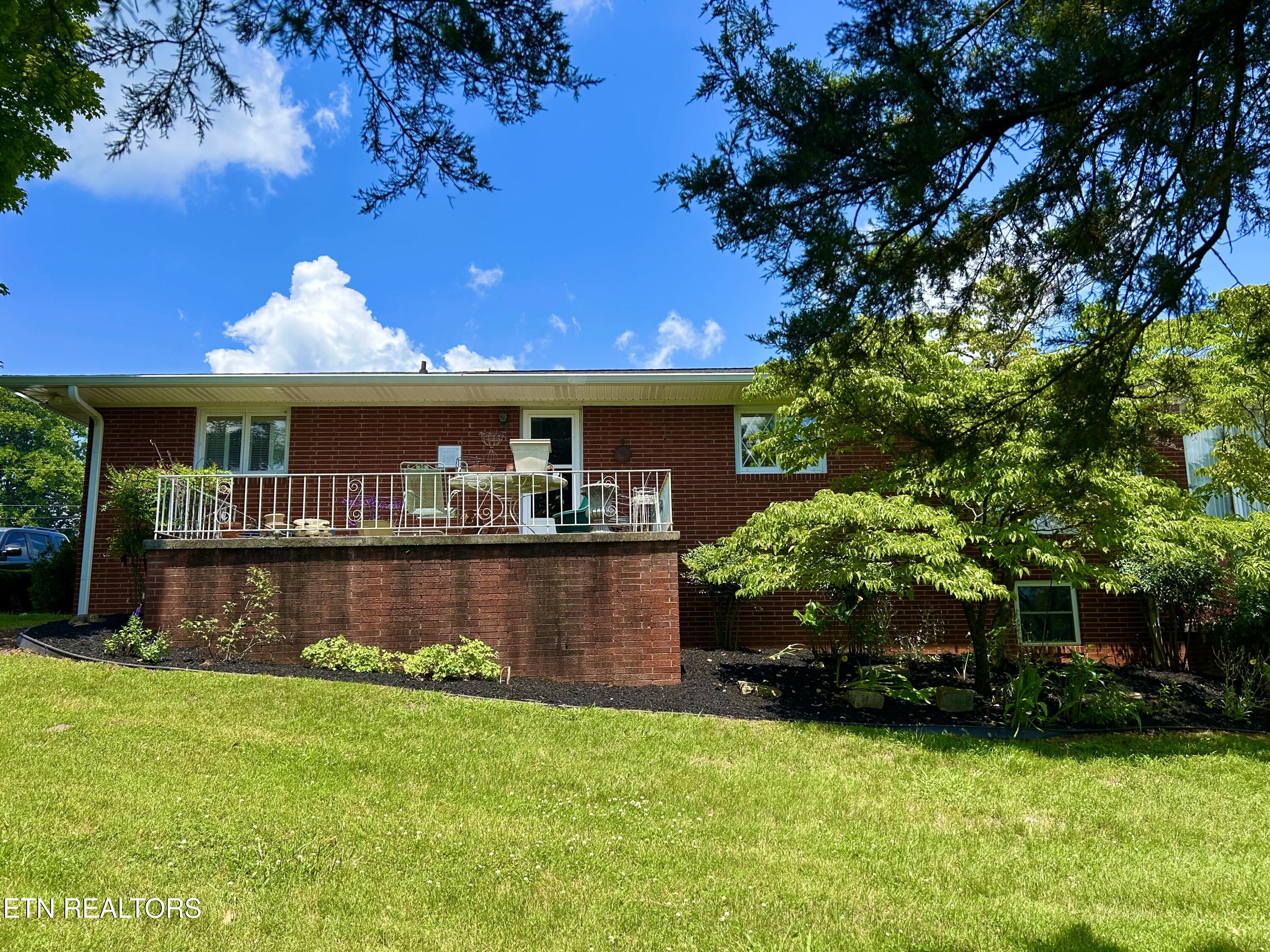 1427 Laurel Hills Circle Jefferson City TN 37760
