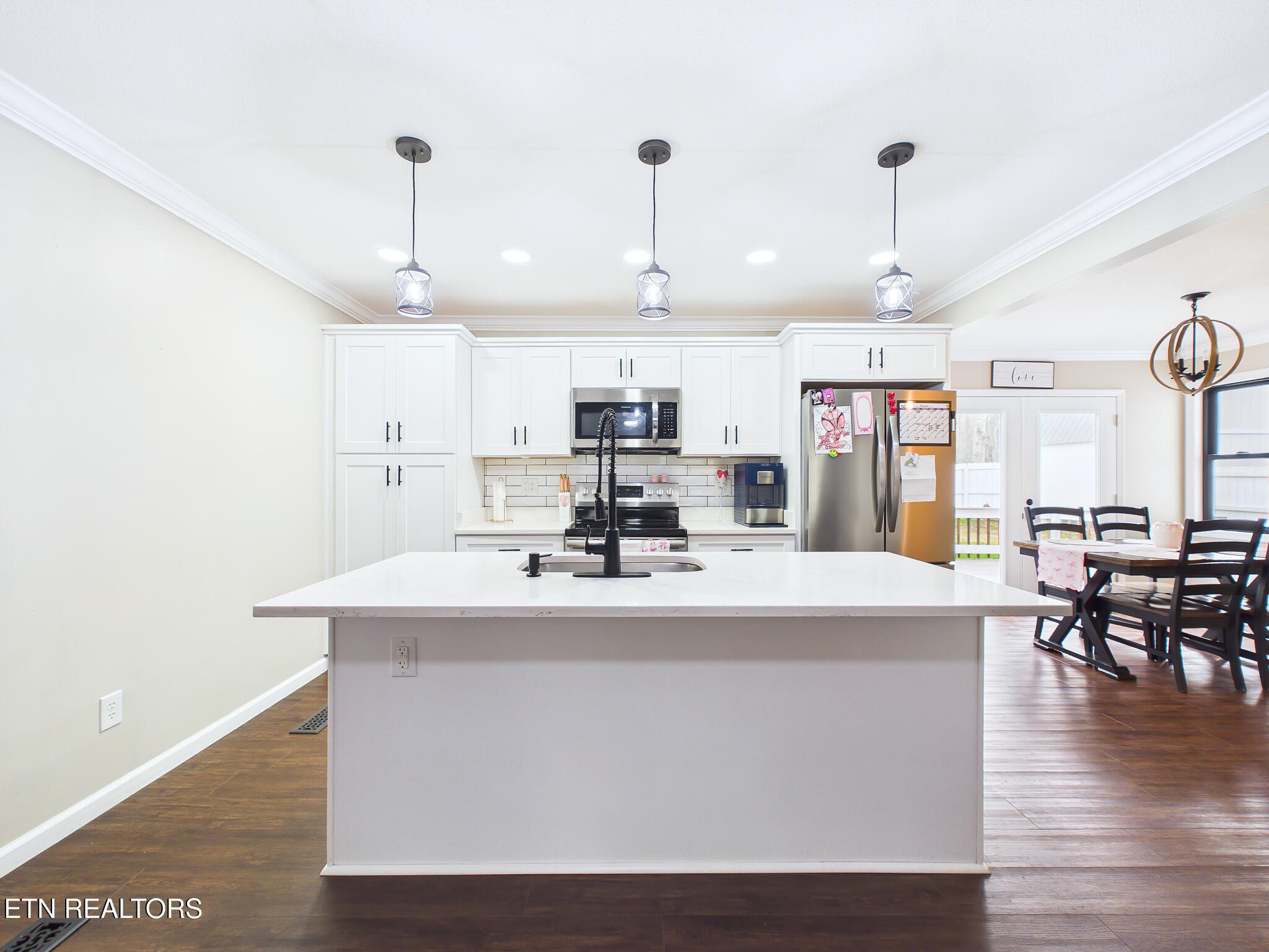 1313 English Lane Athens TN 37303