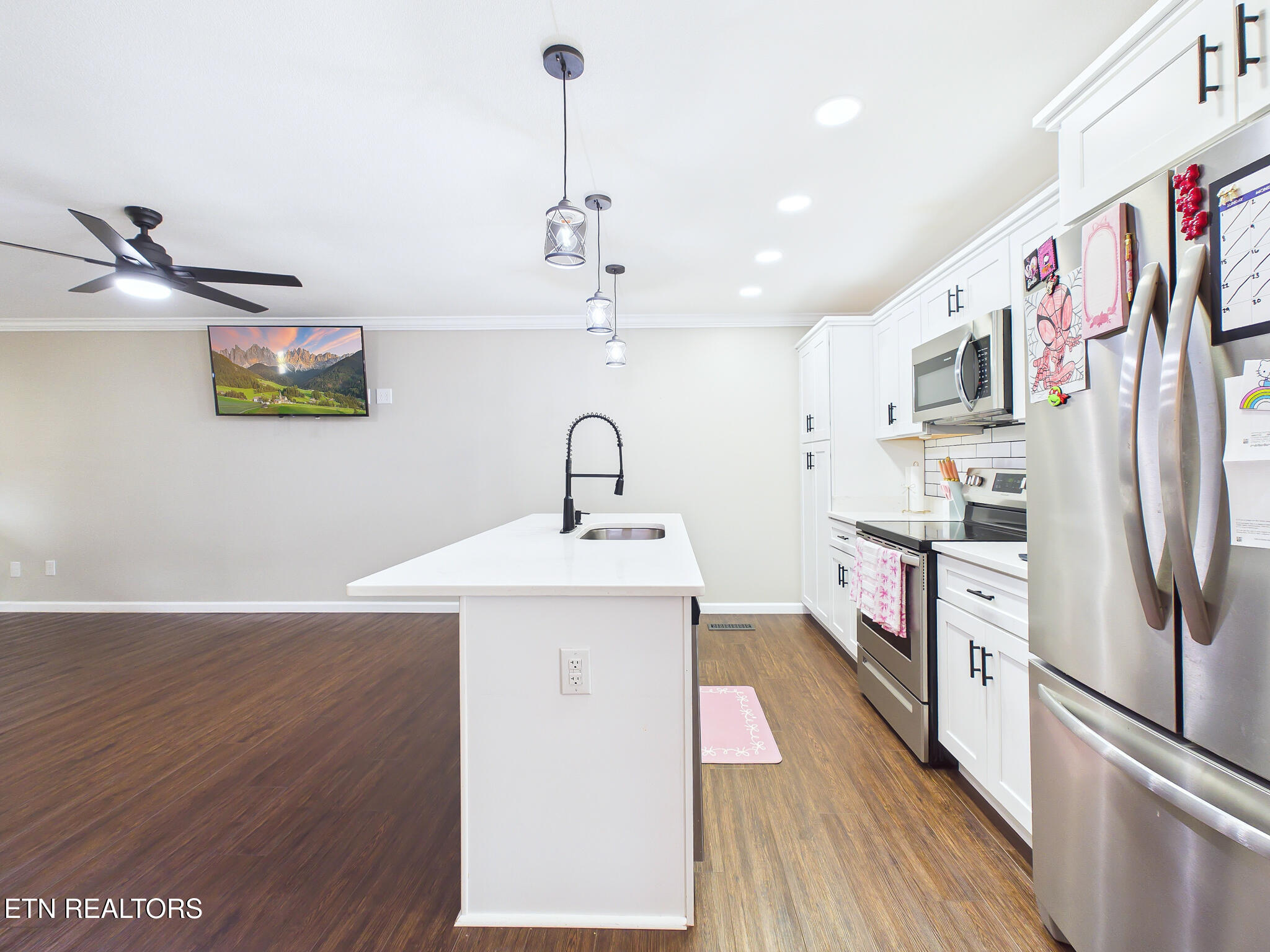 1313 English Lane Athens TN 37303