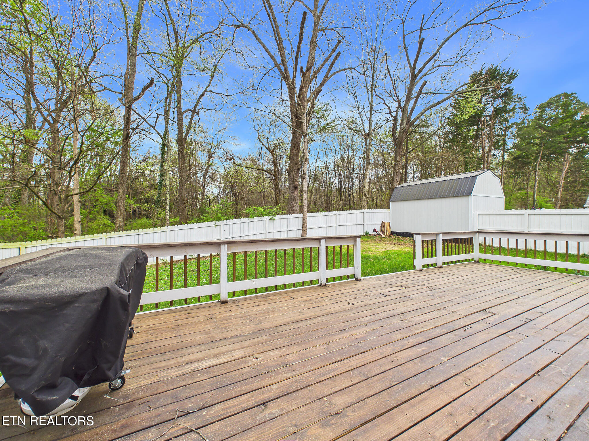 1313 English Lane Athens TN 37303