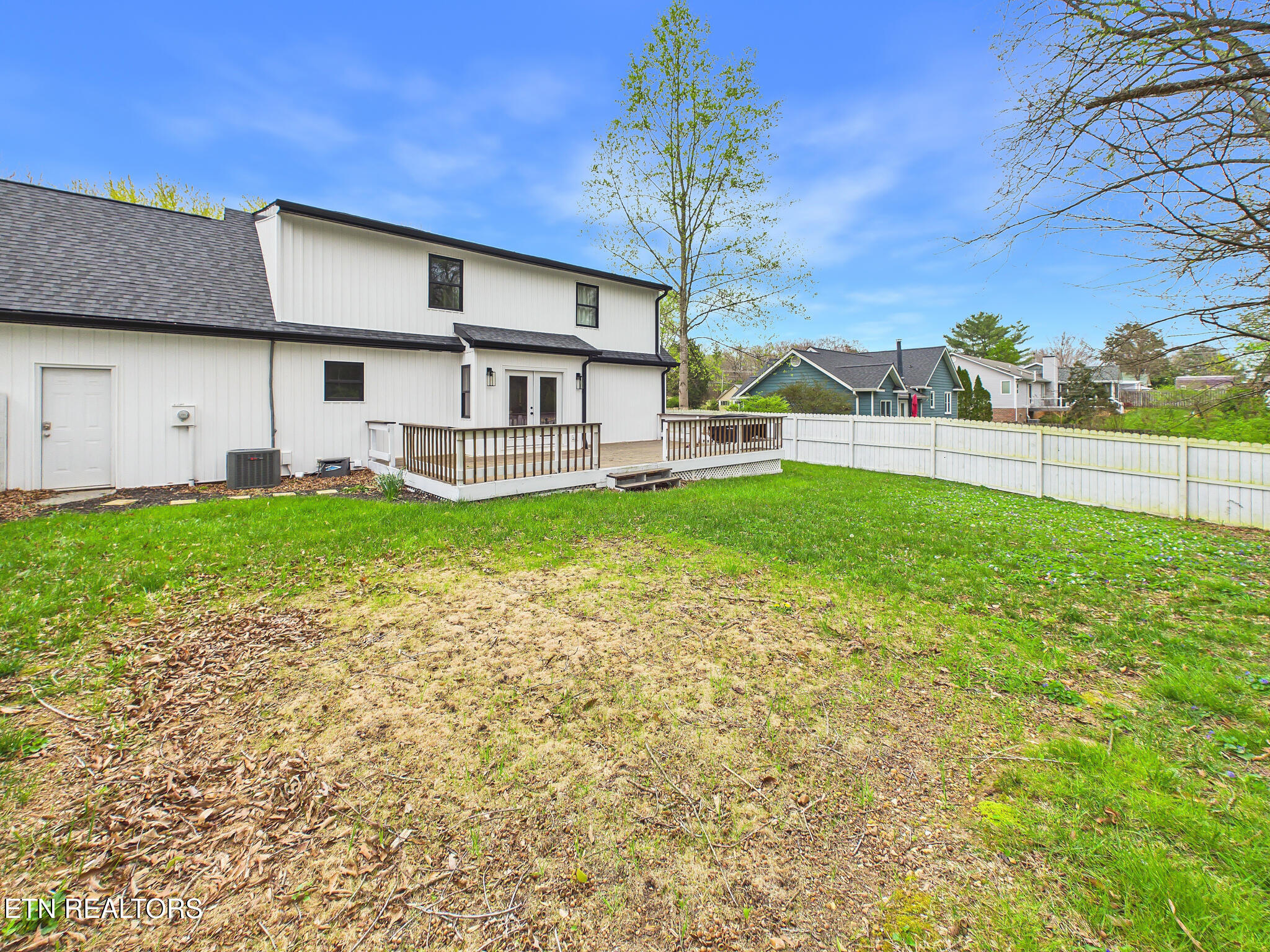 1313 English Lane Athens TN 37303