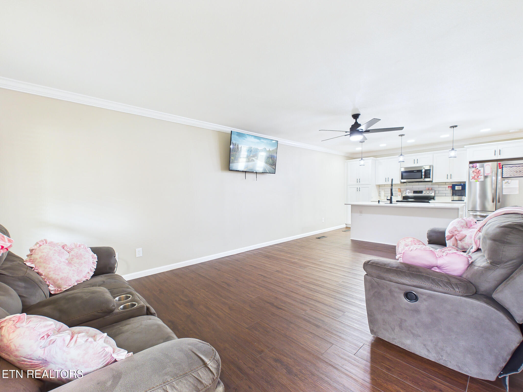 1313 English Lane Athens TN 37303