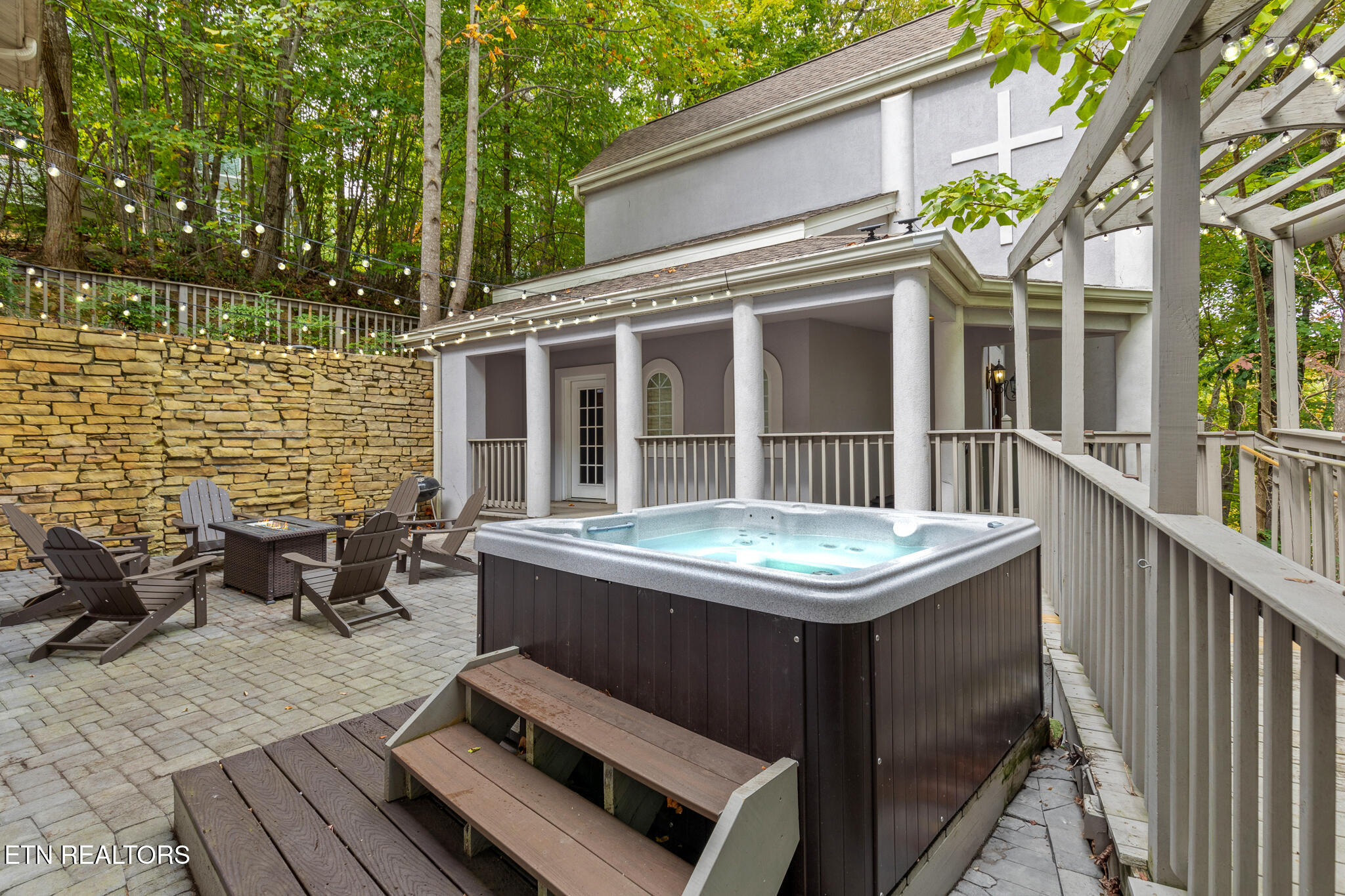 838 Holly Branch Drive Gatlinburg TN 37738