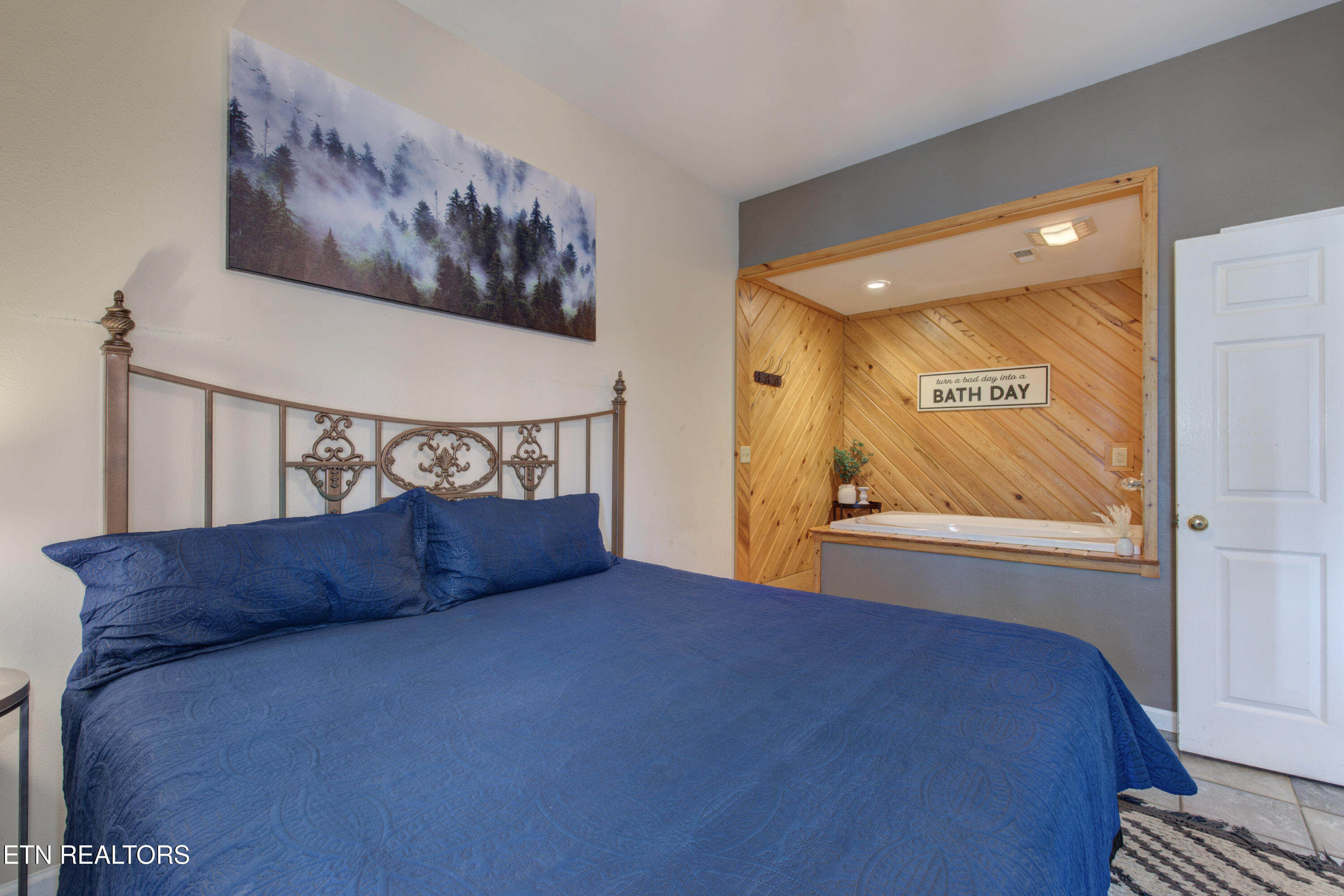 838 Holly Branch Drive Gatlinburg TN 37738