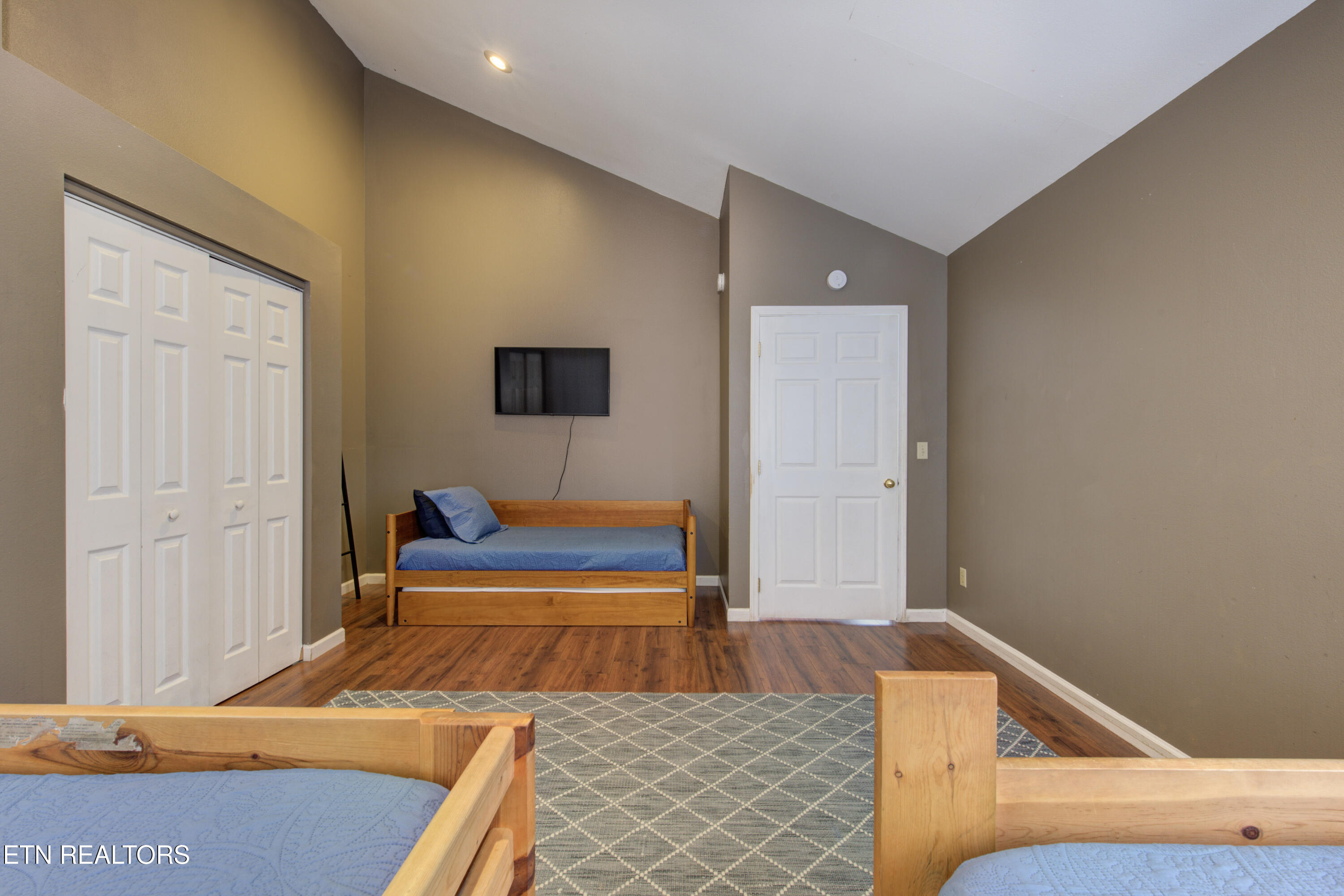 838 Holly Branch Drive Gatlinburg TN 37738