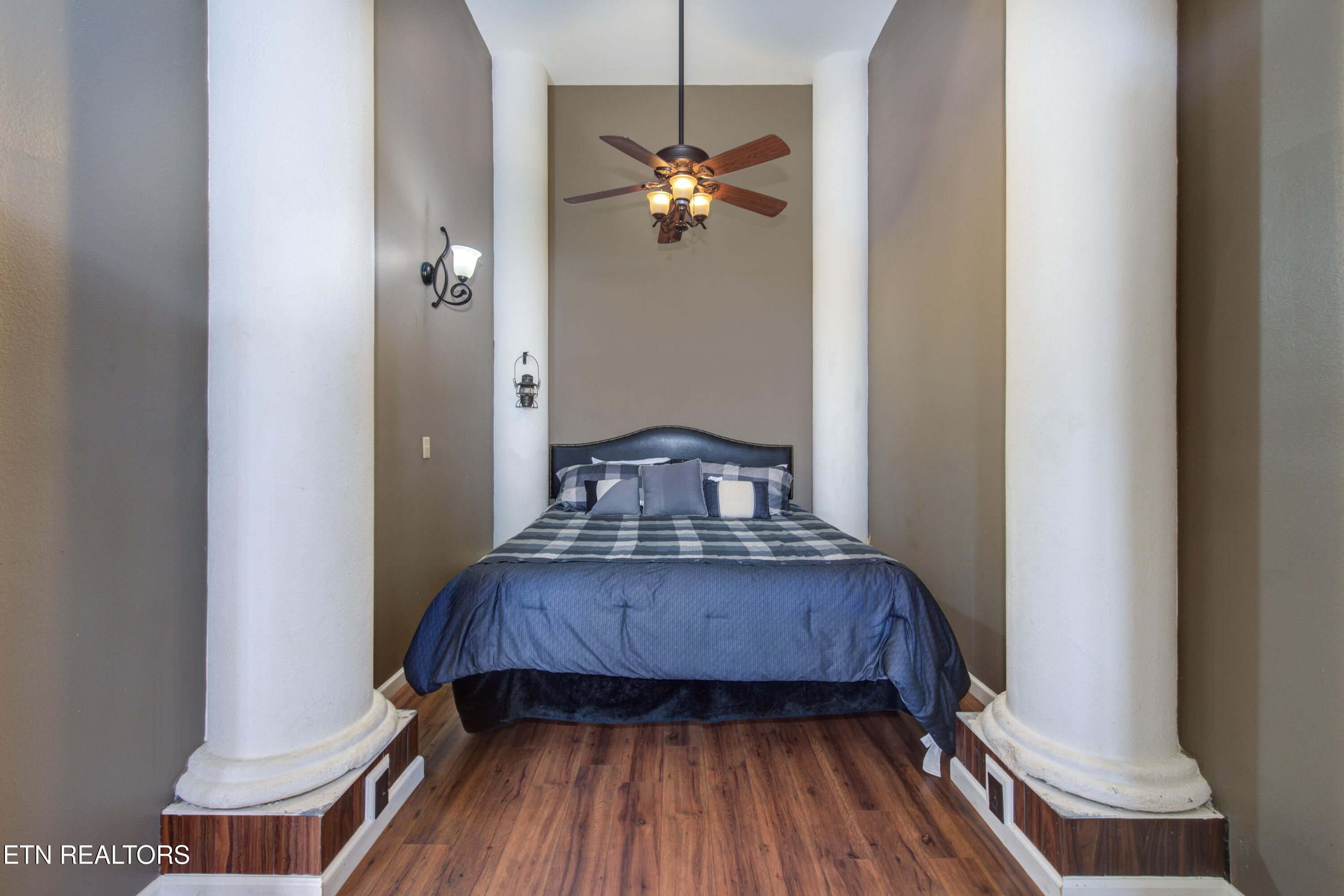 838 Holly Branch Drive Gatlinburg TN 37738