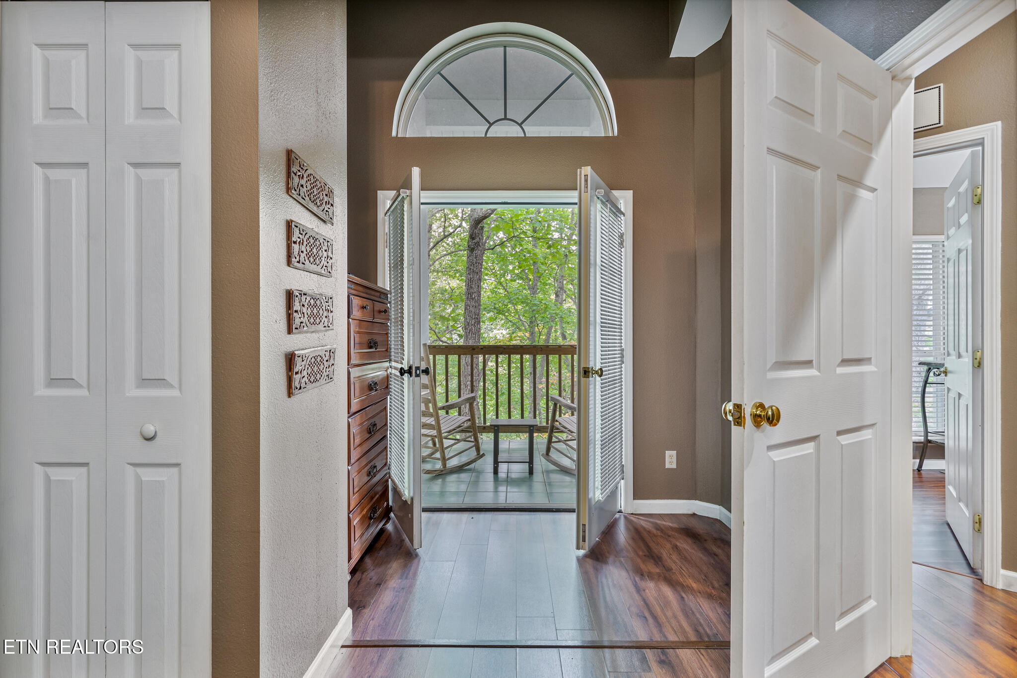 838 Holly Branch Drive Gatlinburg TN 37738