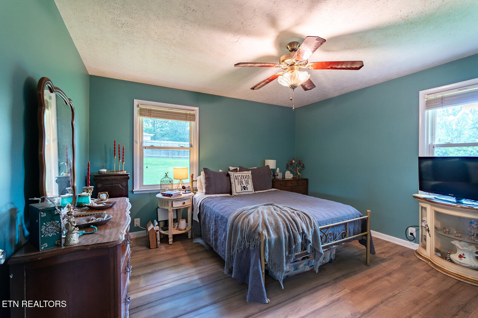 112 S Hummingbird Lane Dickson TN 37055