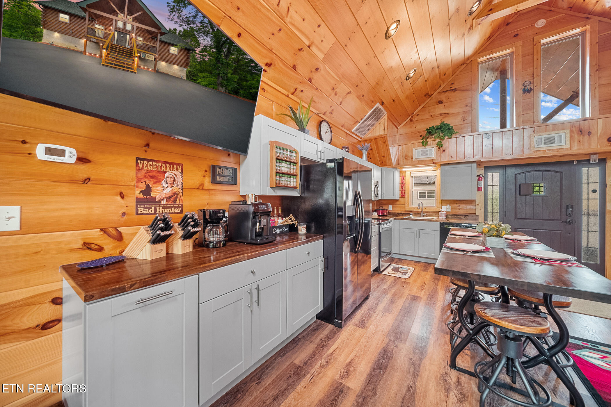 2058 Eagle Feather Drive Sevierville TN 37876