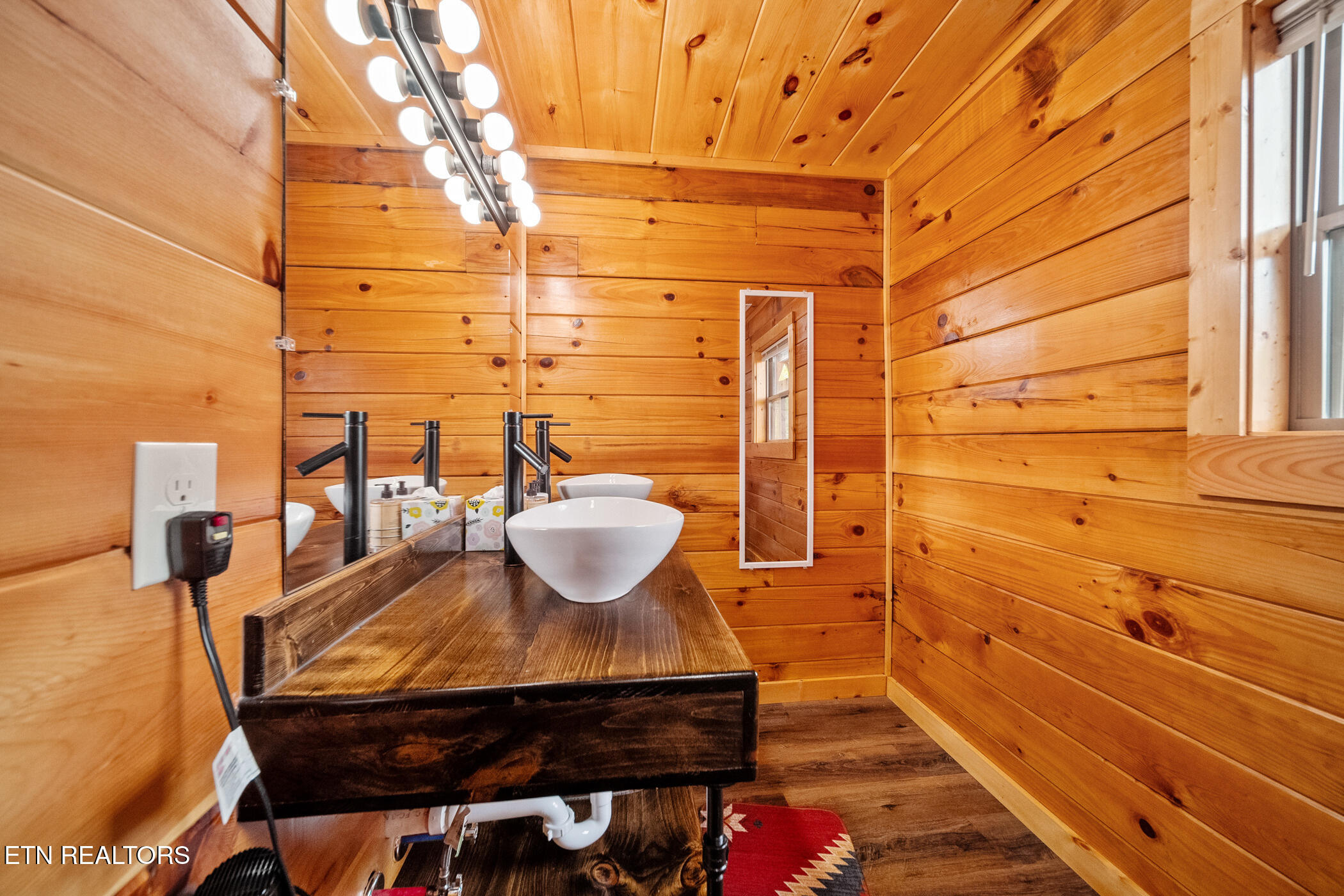 2058 Eagle Feather Drive Sevierville TN 37876