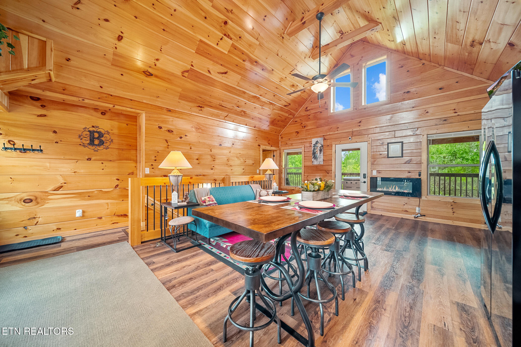 2058 Eagle Feather Drive Sevierville TN 37876