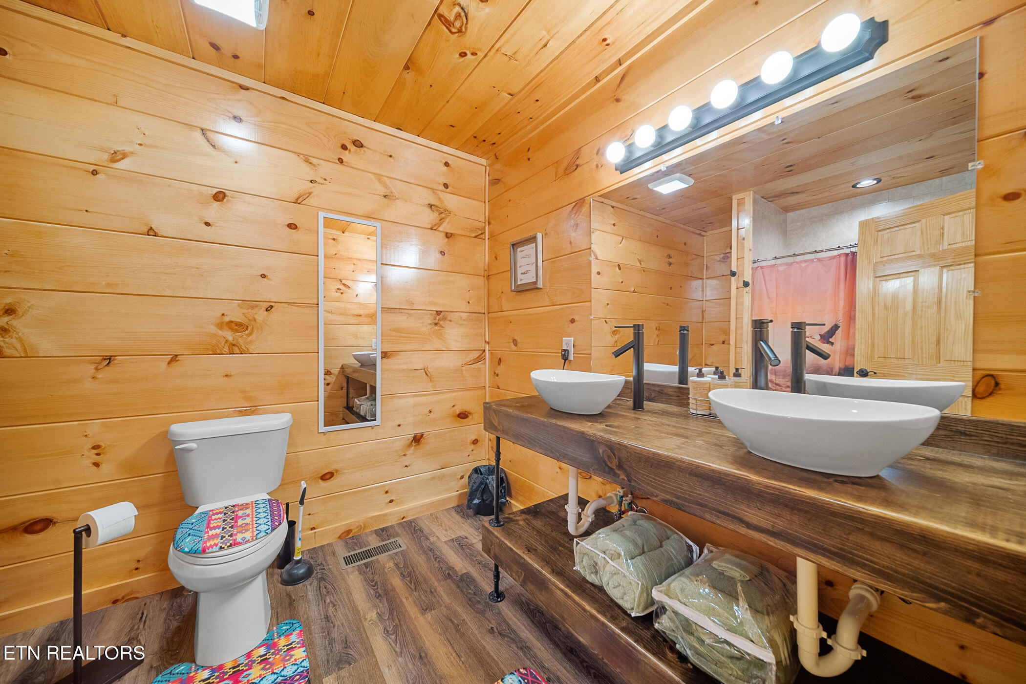 2058 Eagle Feather Drive Sevierville TN 37876