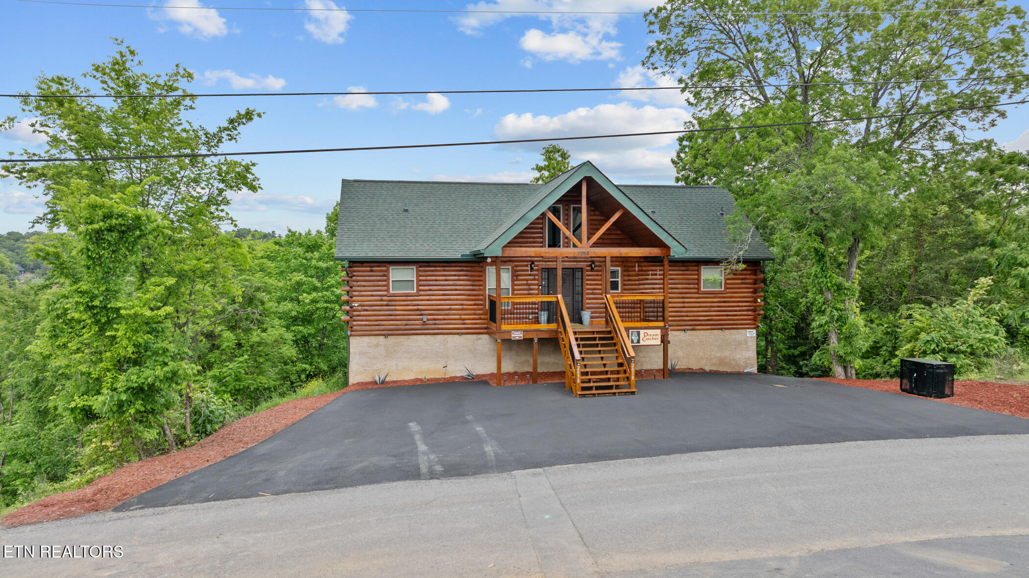 2058 Eagle Feather Drive Sevierville TN 37876